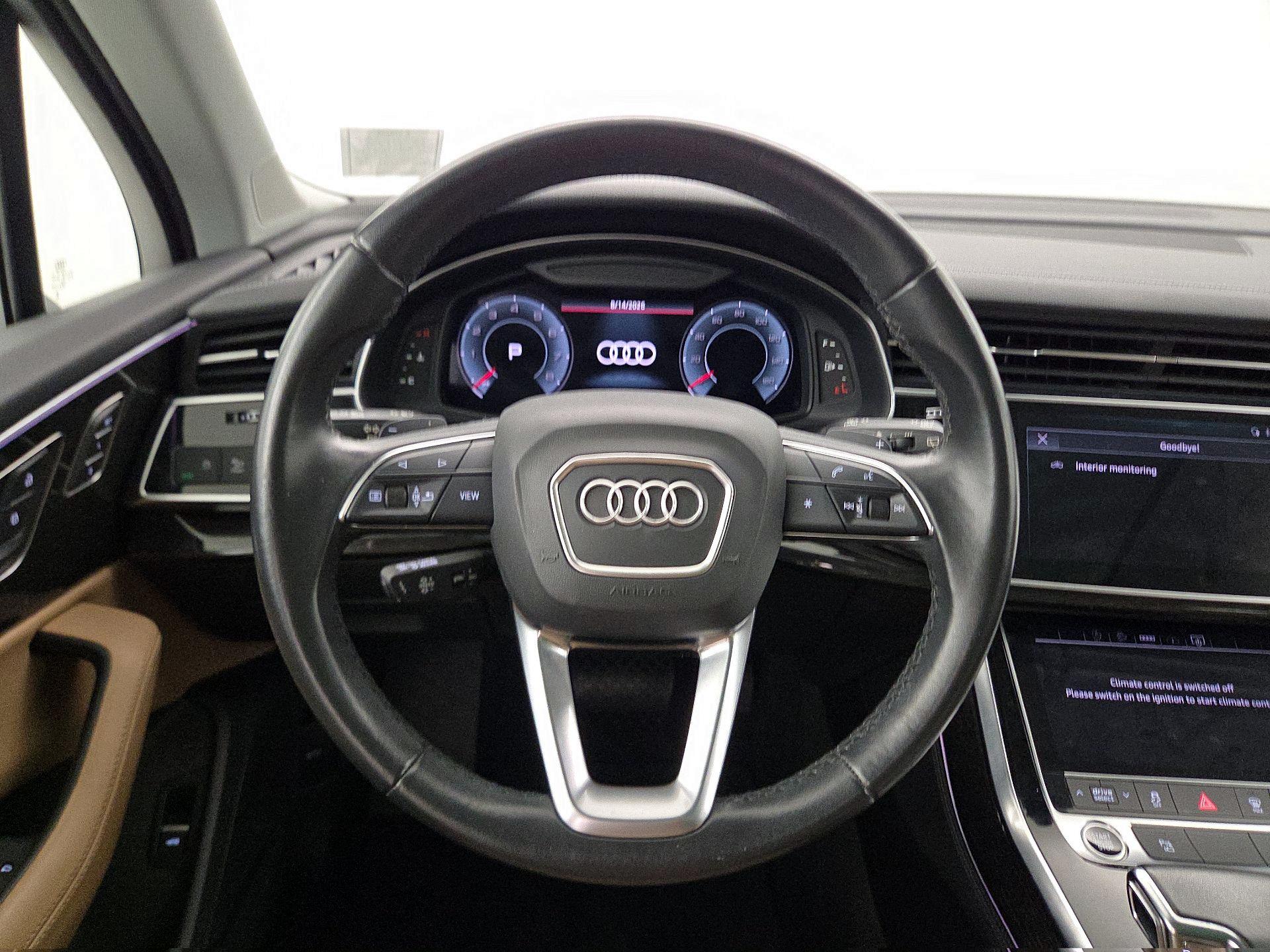 Thumbnail: 2023 Audi Q7 - 10
