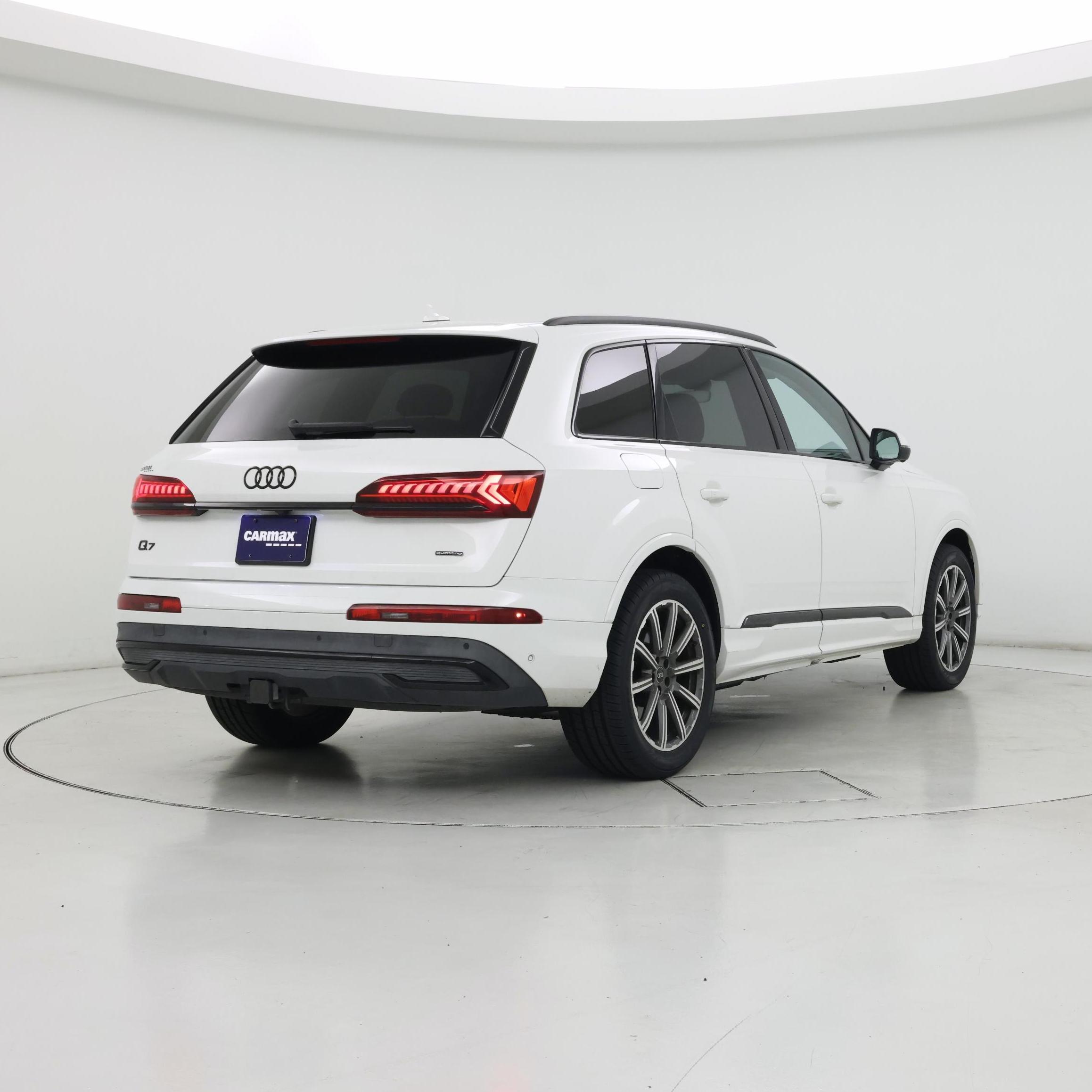 Thumbnail: 2023 Audi Q7 - 8