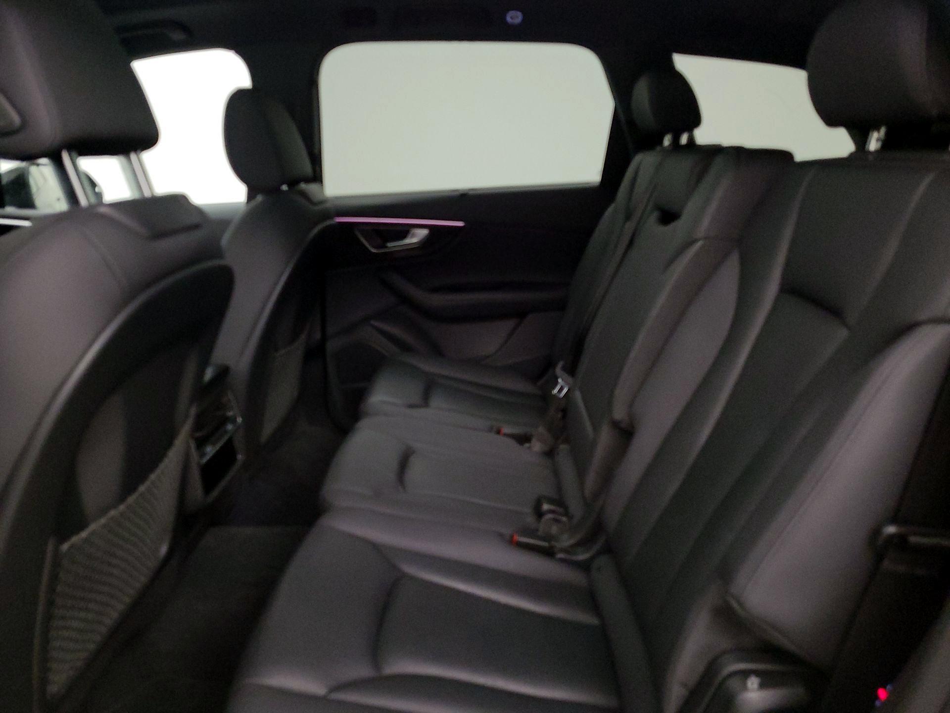 Thumbnail: 2023 Audi Q7 - 18