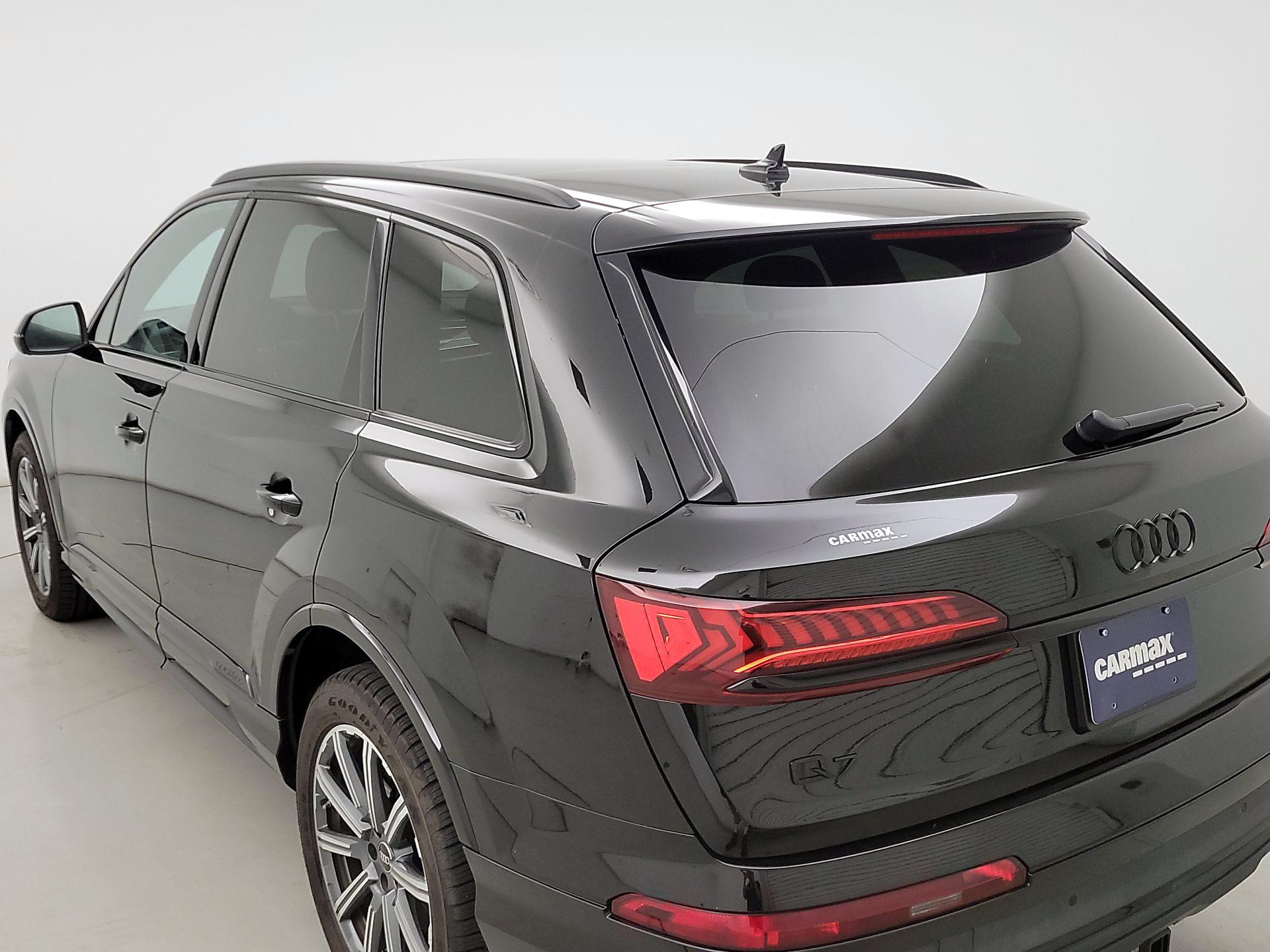 Thumbnail: 2023 Audi Q7 - 7