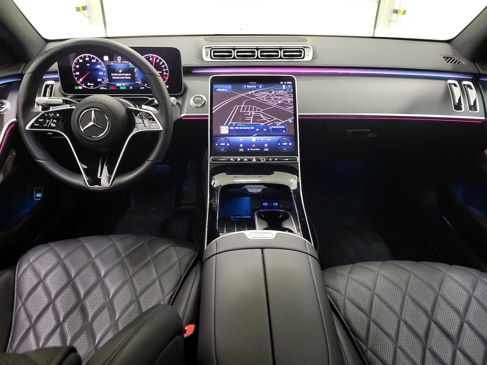 2025 Mercedes-Benz S-Class S 580e - Photo 10