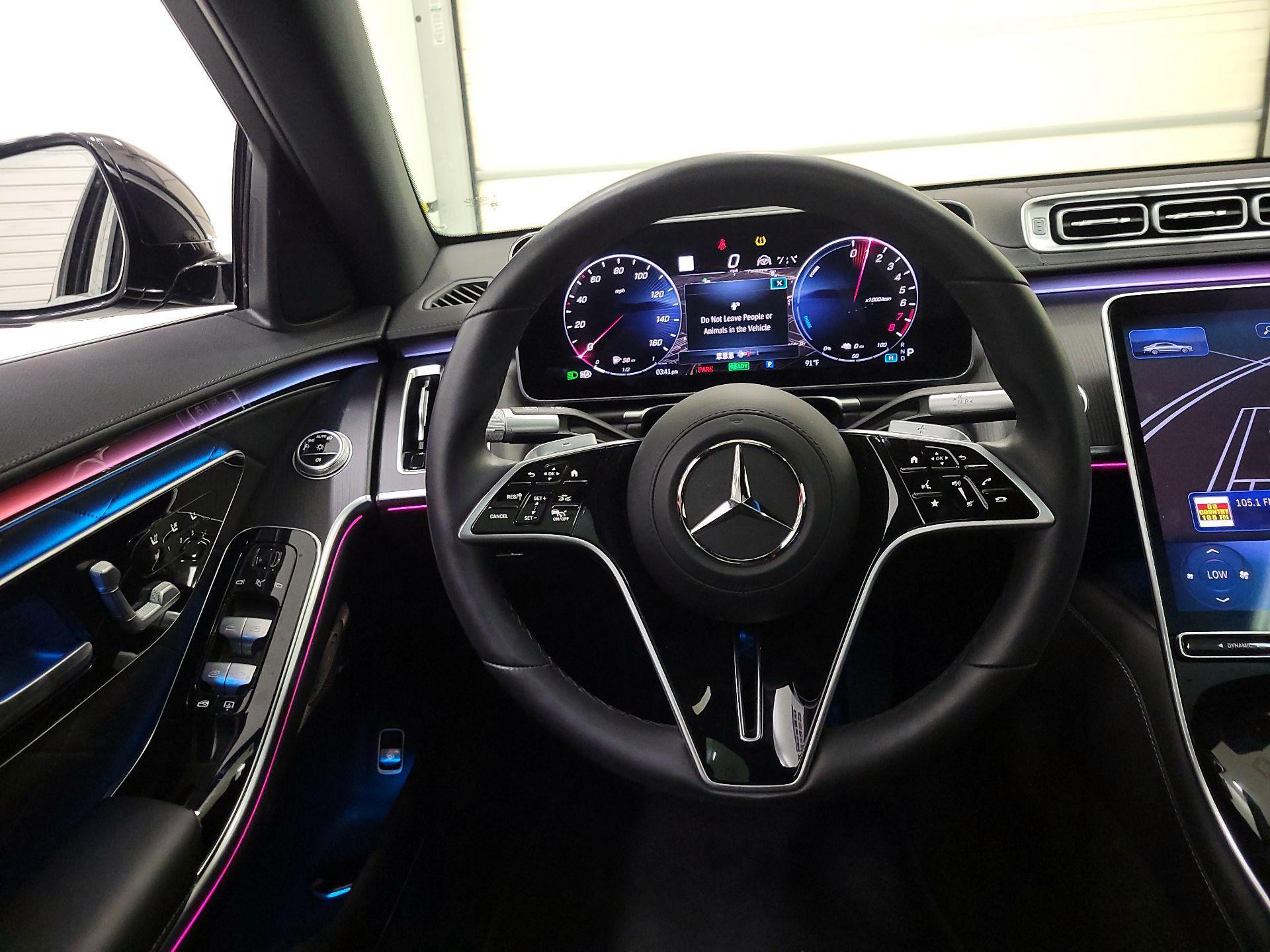 Thumbnail: 2025 Mercedes-Benz S-Class - 10
