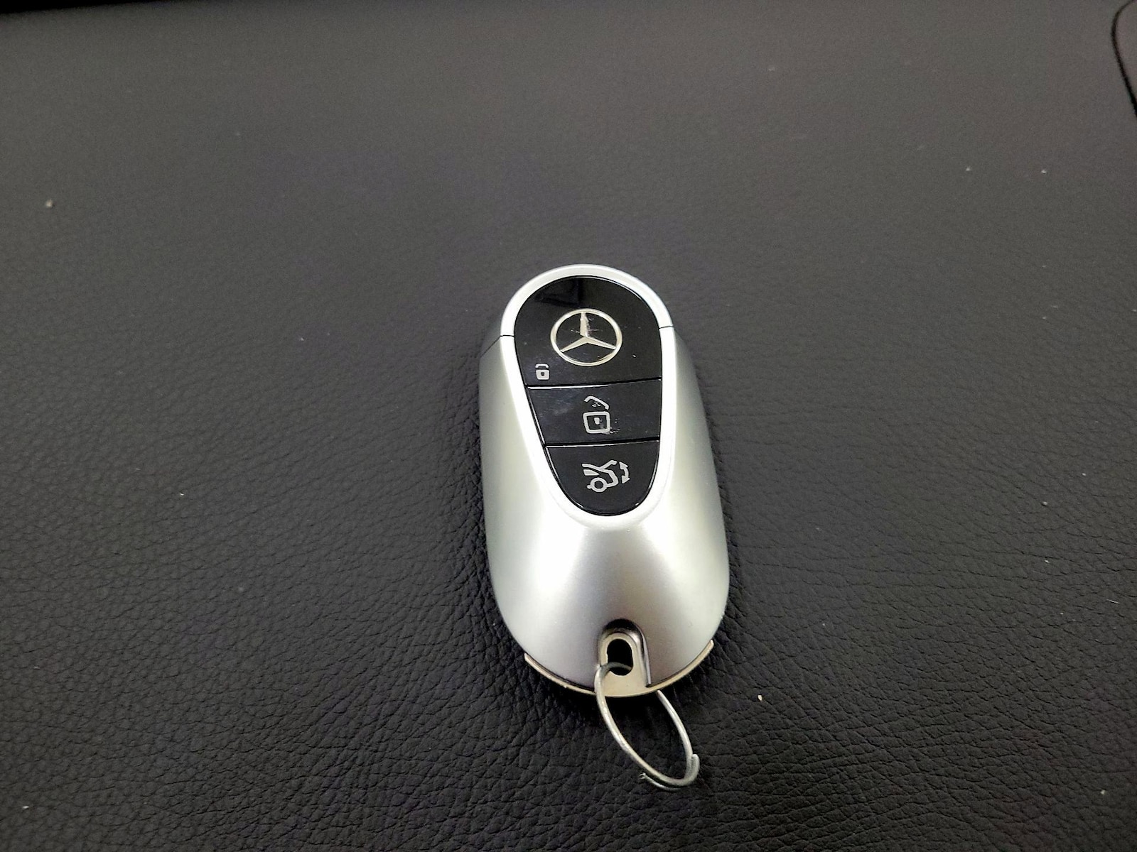 2025 Mercedes-Benz S-Class S 580e - Photo 25