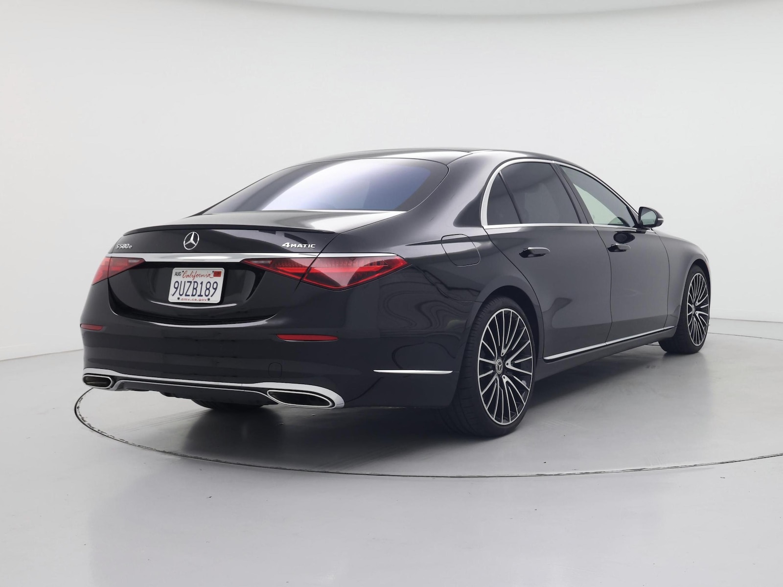 2025 Mercedes-Benz S-Class S 580e - Photo 9