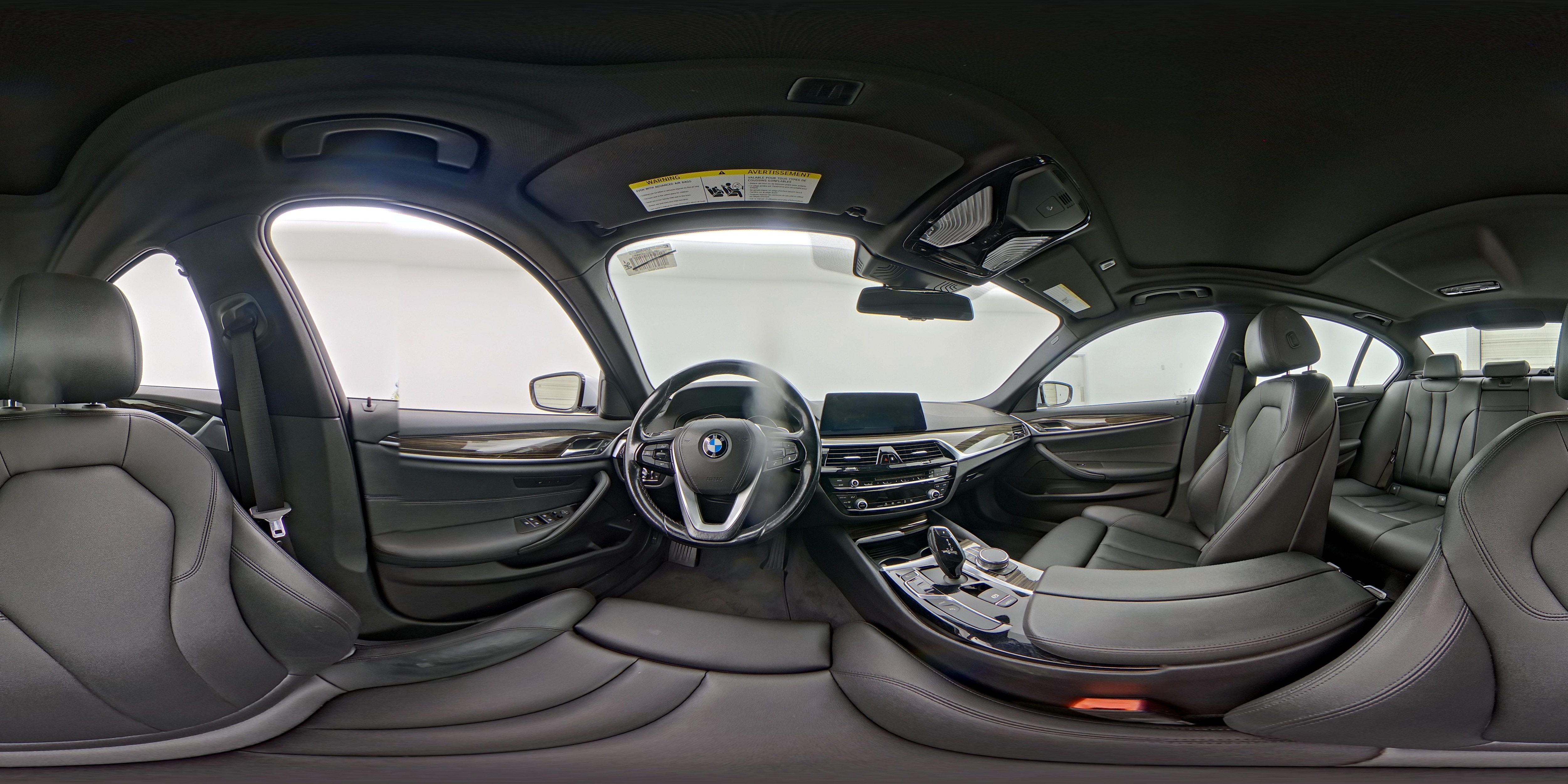 2019 BMW 5 Series 530e - Photo 27