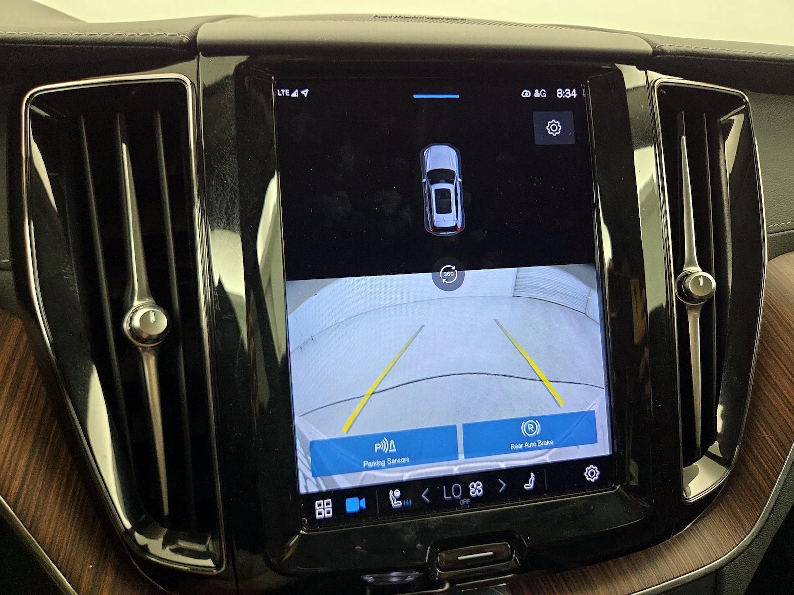 2023 Volvo XC60 Ultimate - Photo 16