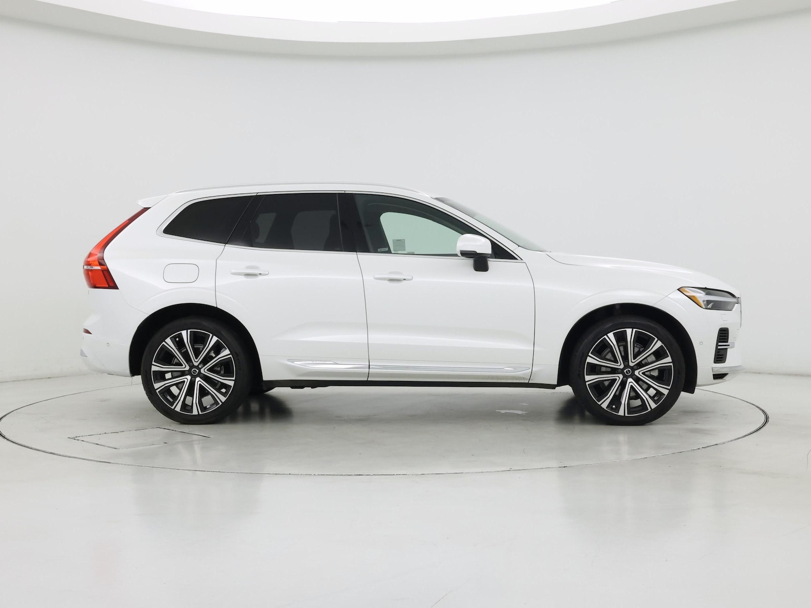 2023 Volvo XC60 Ultimate - Photo 8