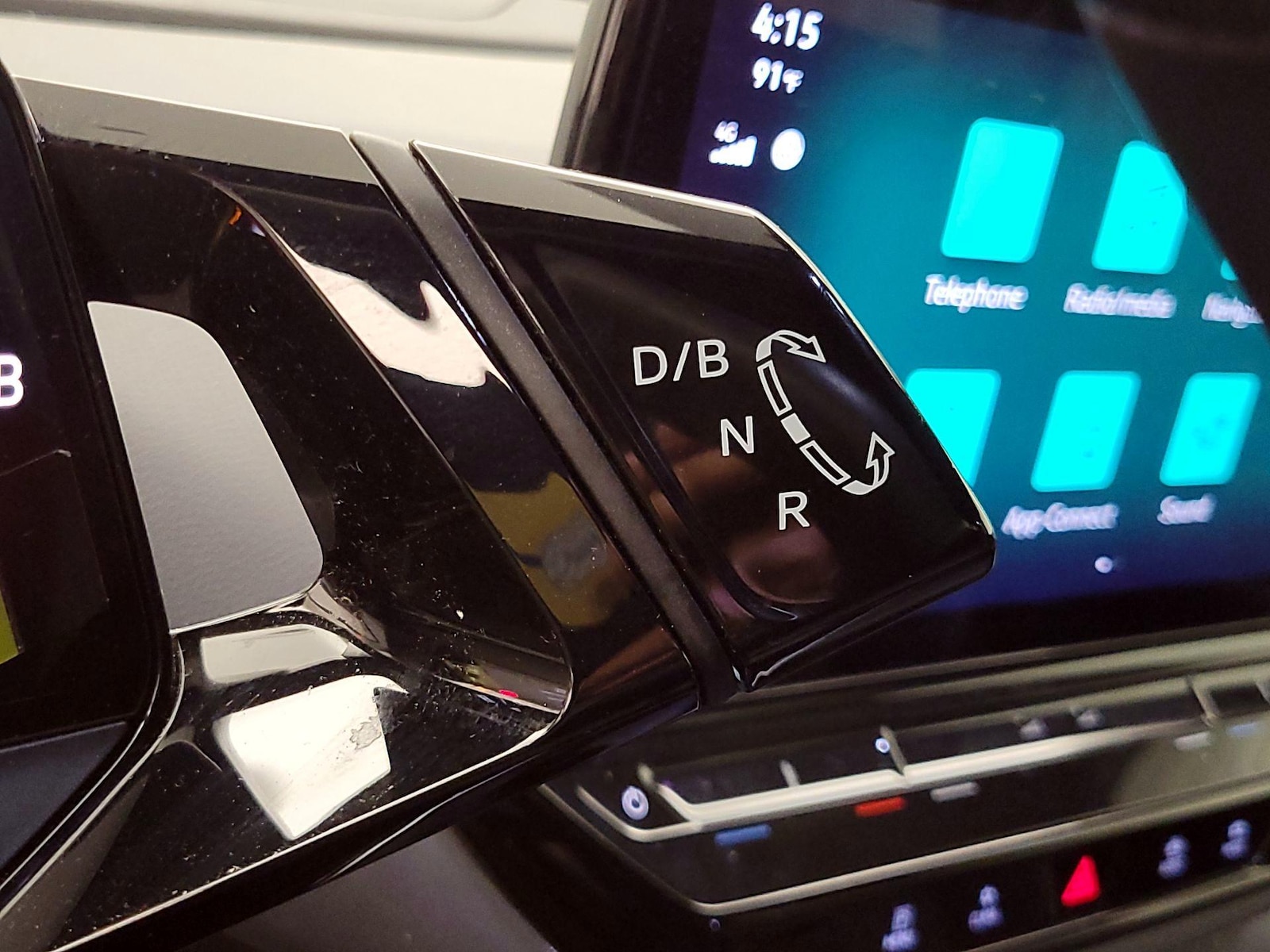2023 Volkswagen ID.4 PRO S - Photo 18