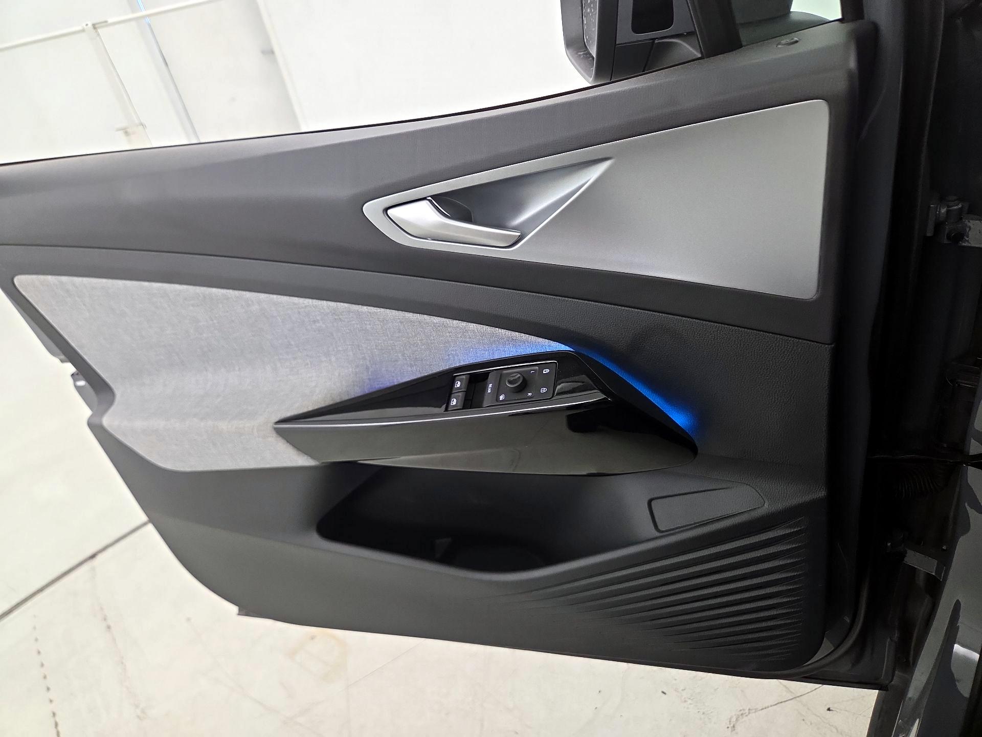 Thumbnail: 2023 Volkswagen ID.4 - 12