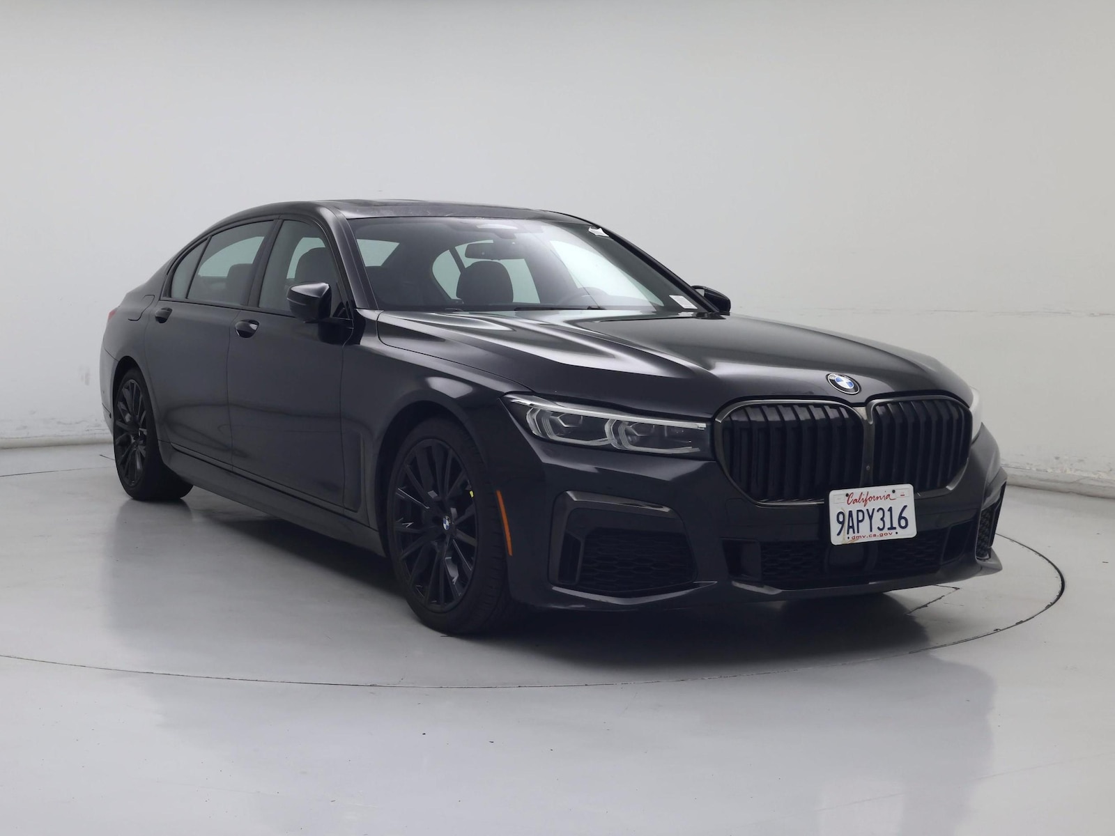 2022 BMW 7 Series 740i - Photo 2