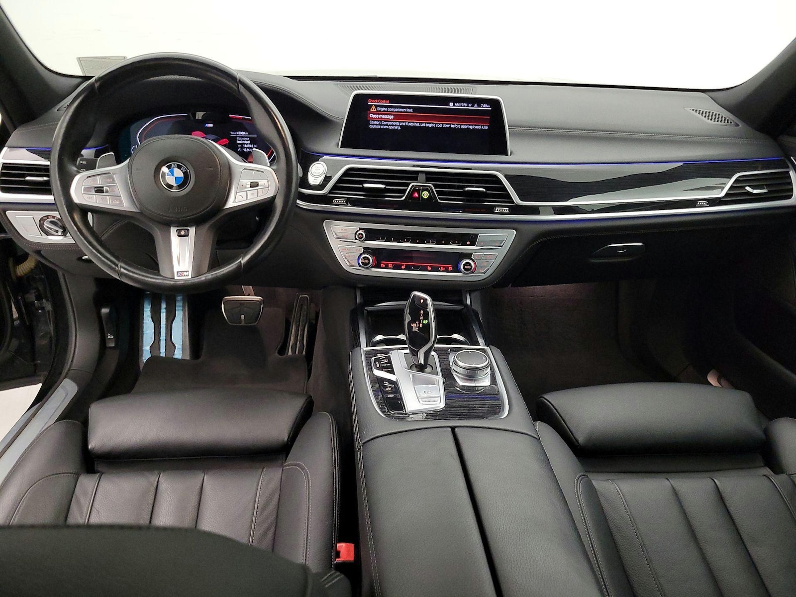 2022 BMW 7 Series 740i - Photo 10