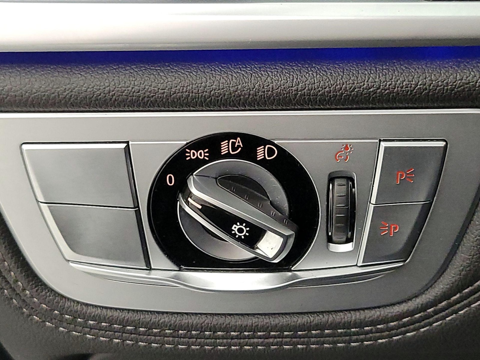 2022 BMW 7 Series 740i - Photo 14