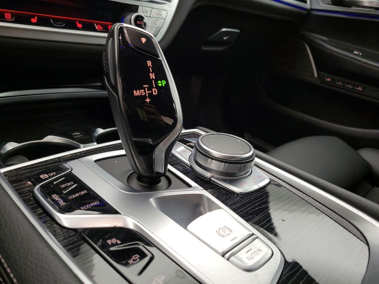 2022 BMW 7 Series 740i - Photo 19