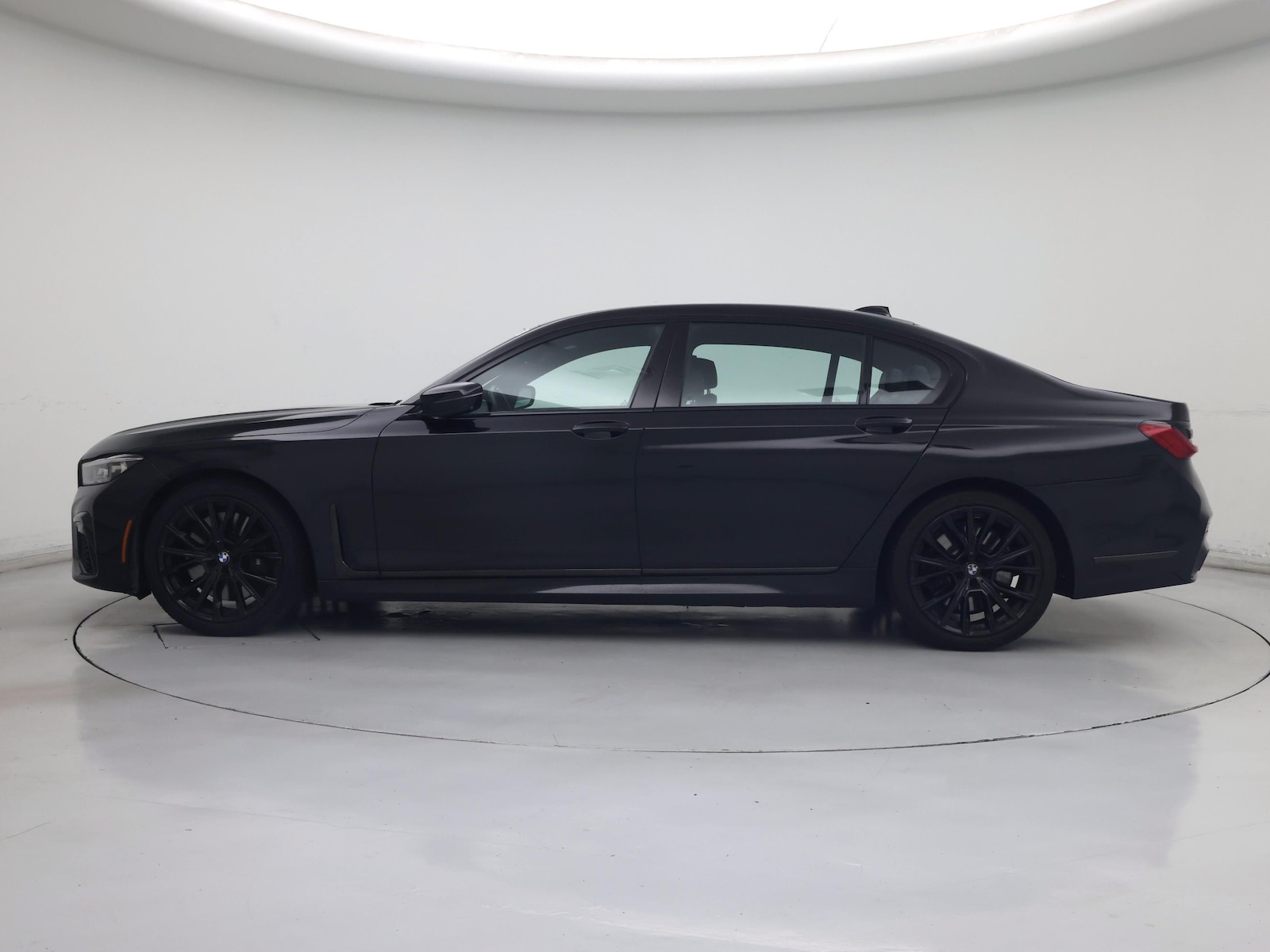 2022 BMW 7 Series 740i - Photo 4