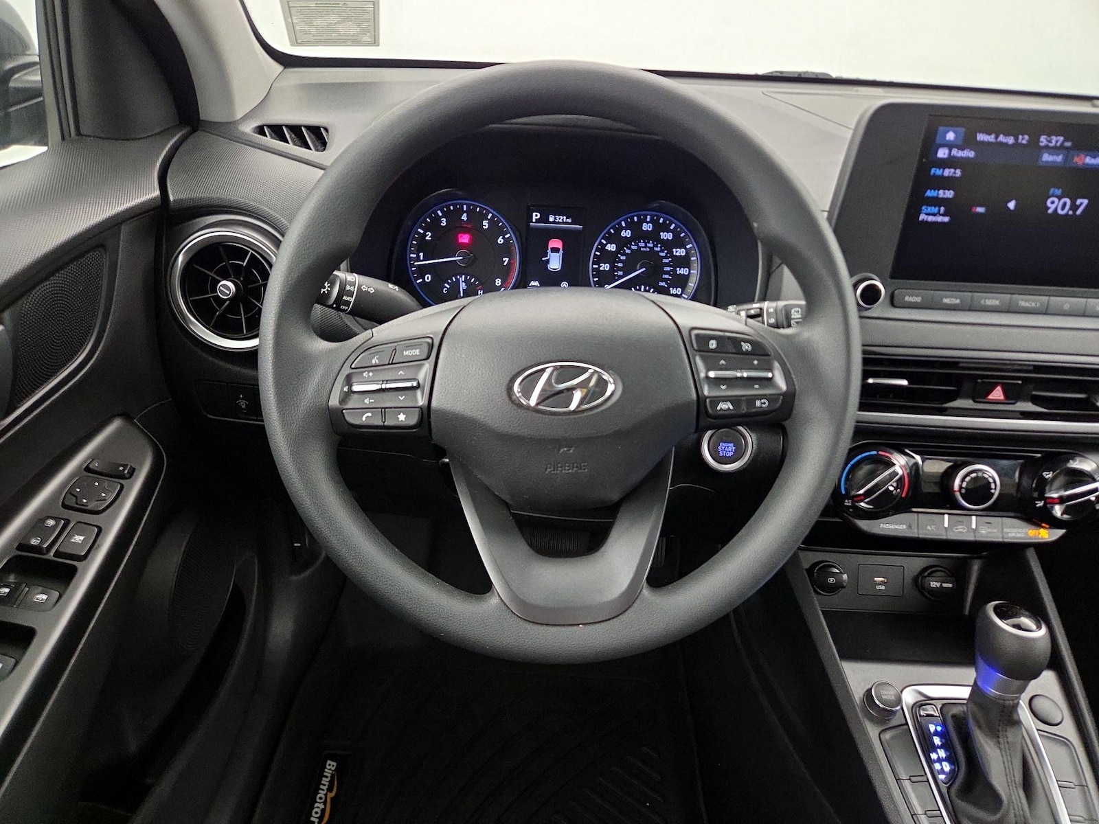 2023 Hyundai Kona SEL - Photo 11