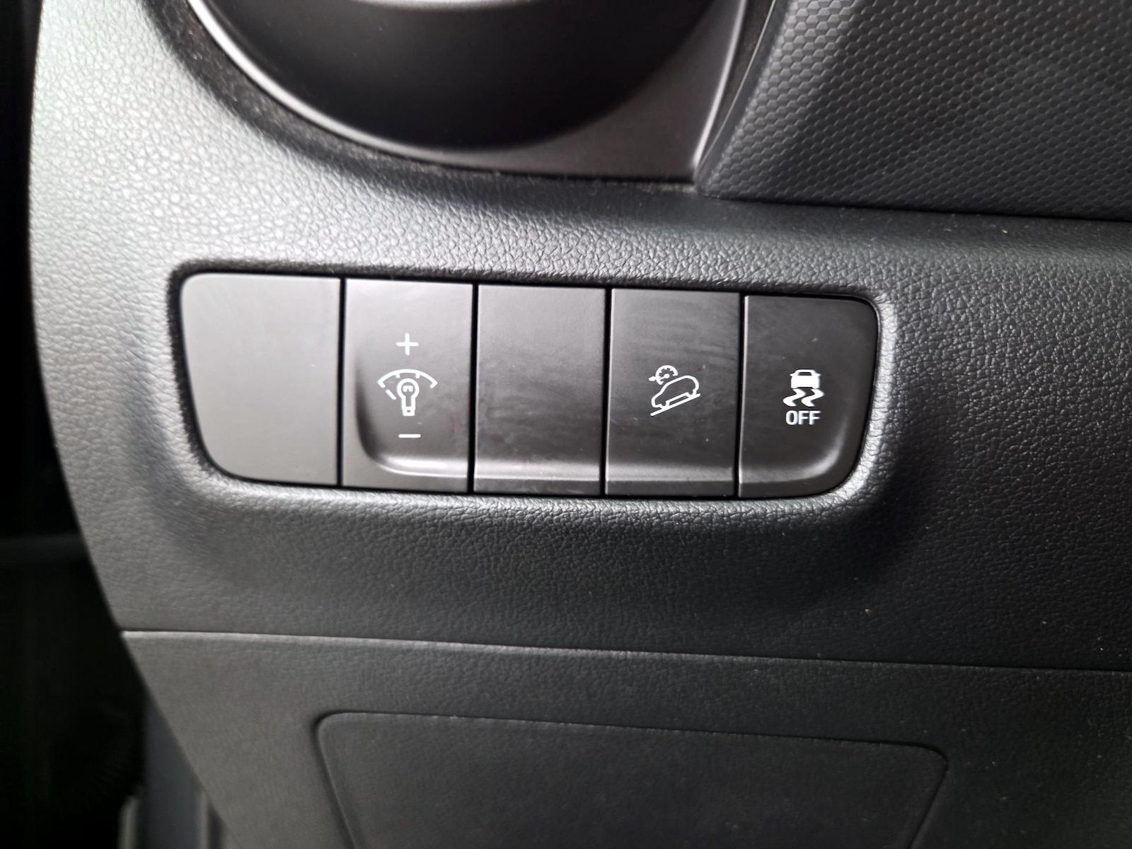 2023 Hyundai Kona SEL - Photo 14