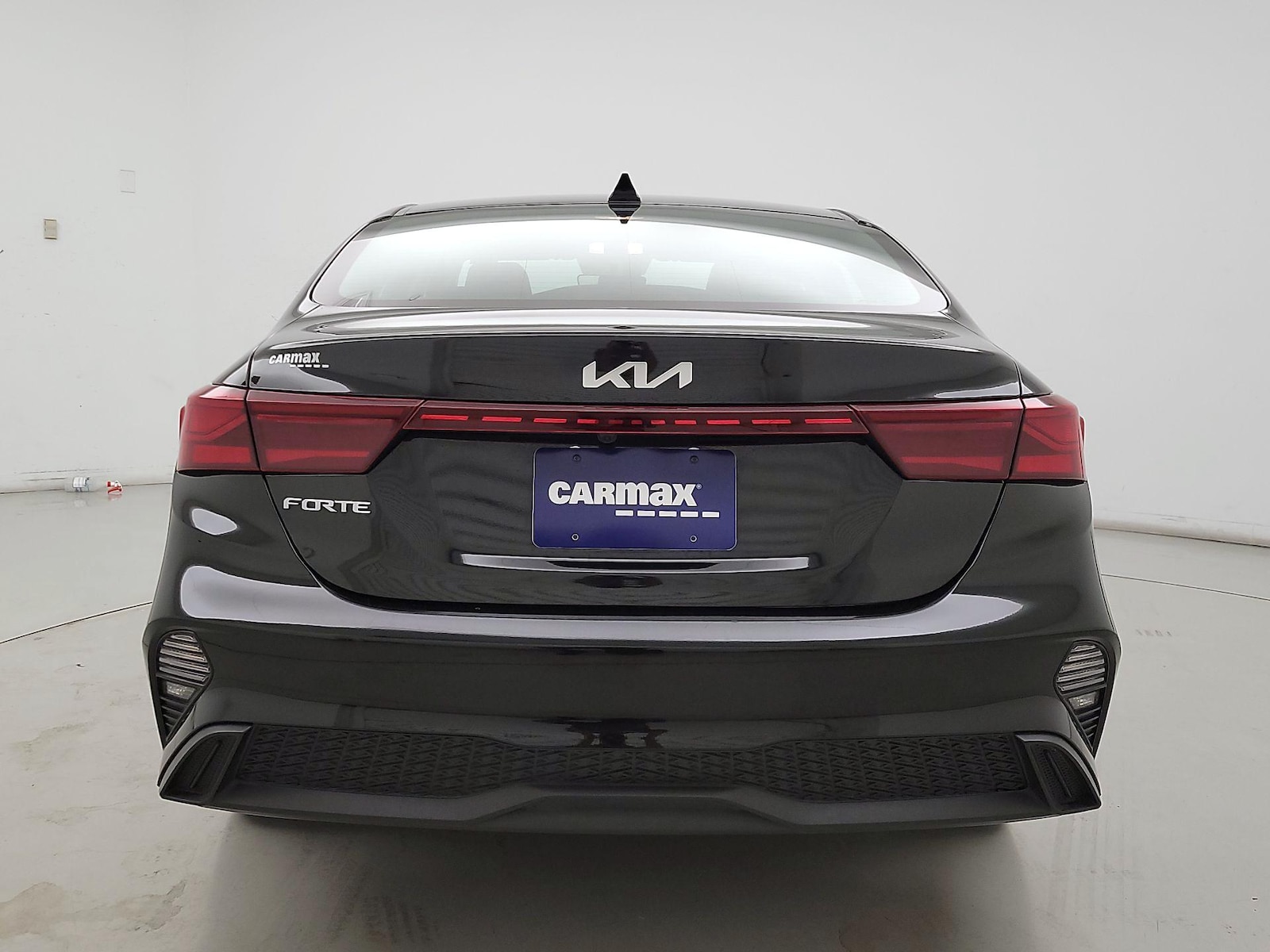 2024 Kia Forte LXS - Photo 6