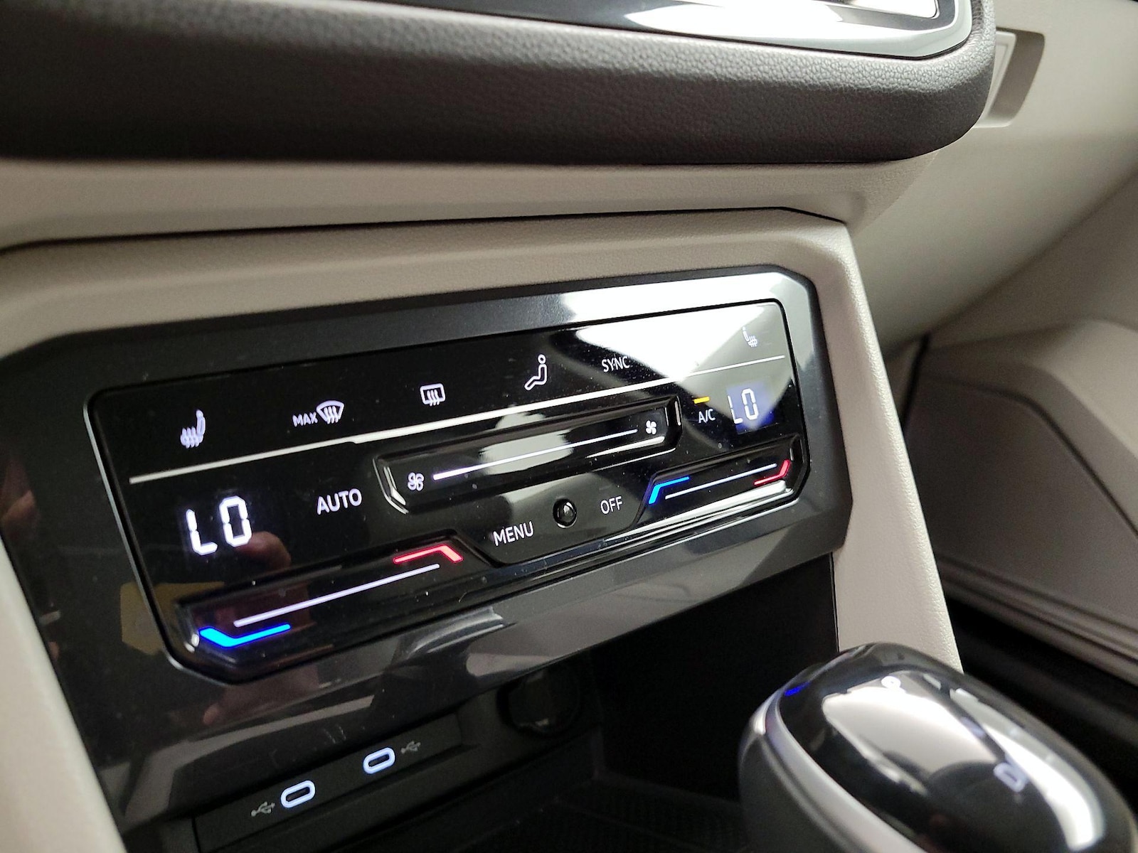 2023 Volkswagen Tiguan SE - Photo 15