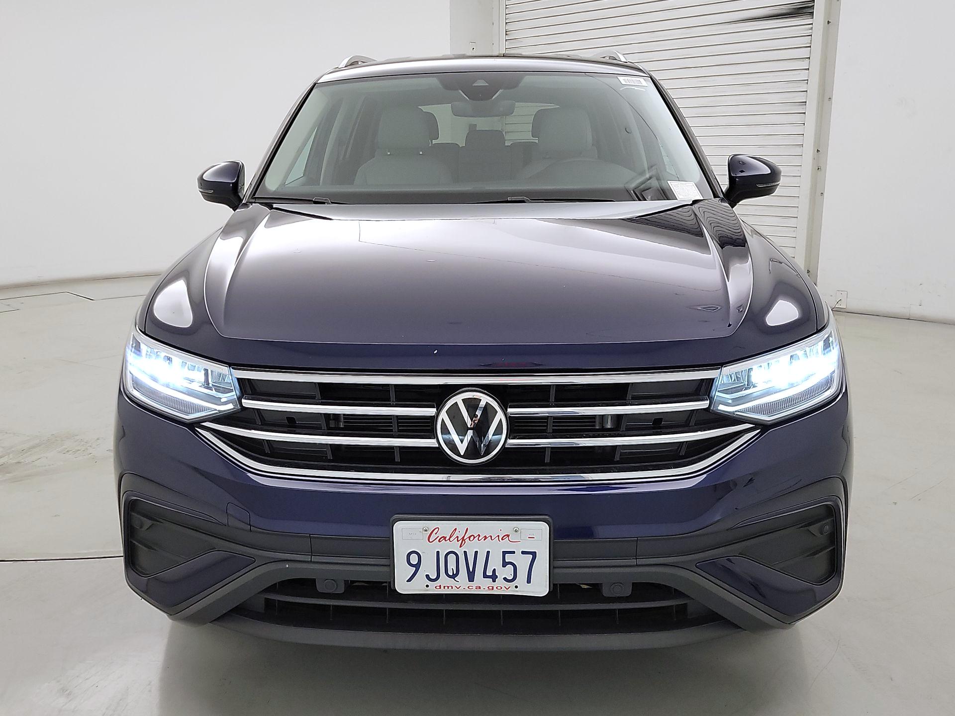 Thumbnail: 2023 Volkswagen Tiguan - 2