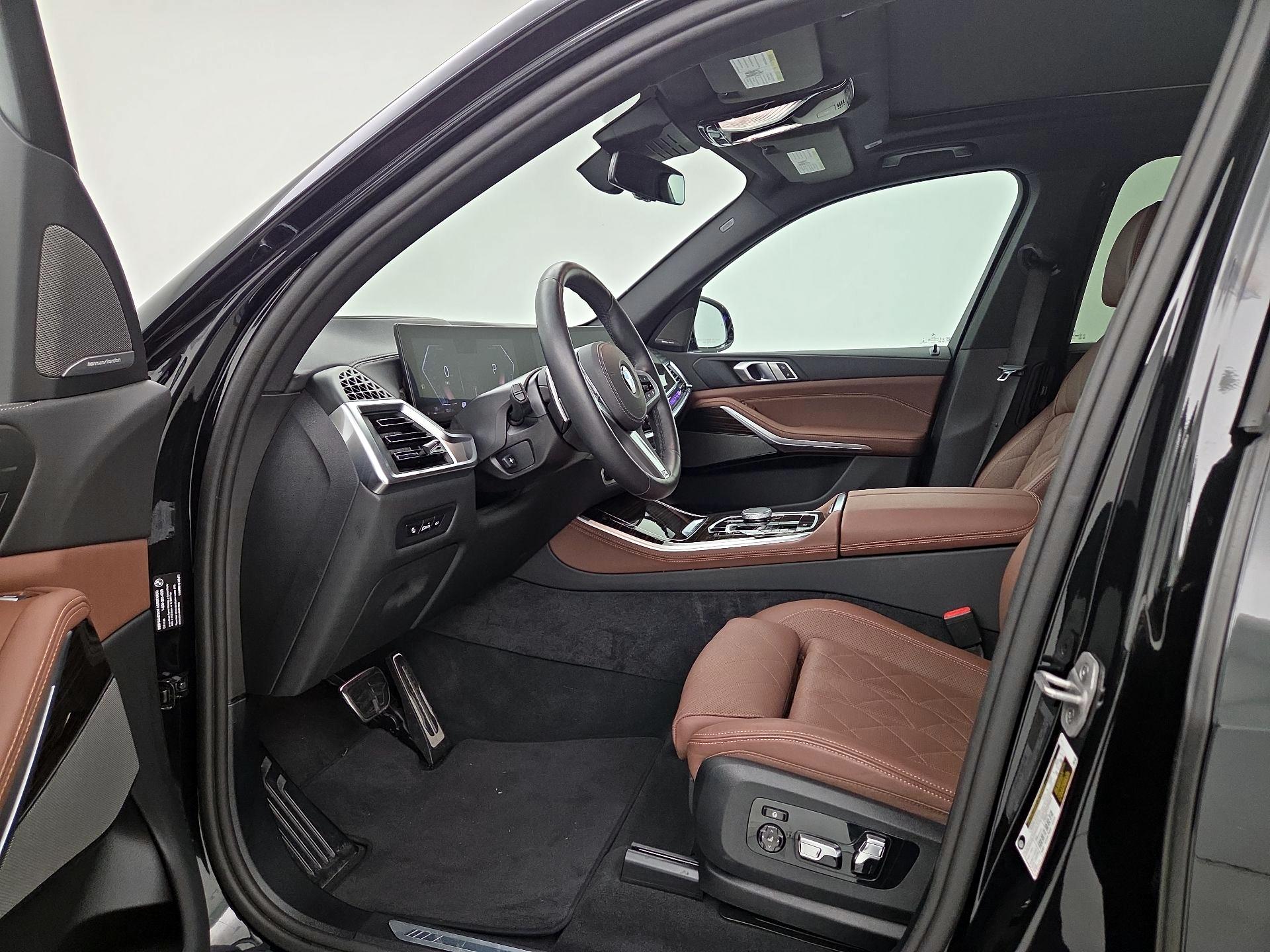 Thumbnail: 2026 BMW X5 - 11