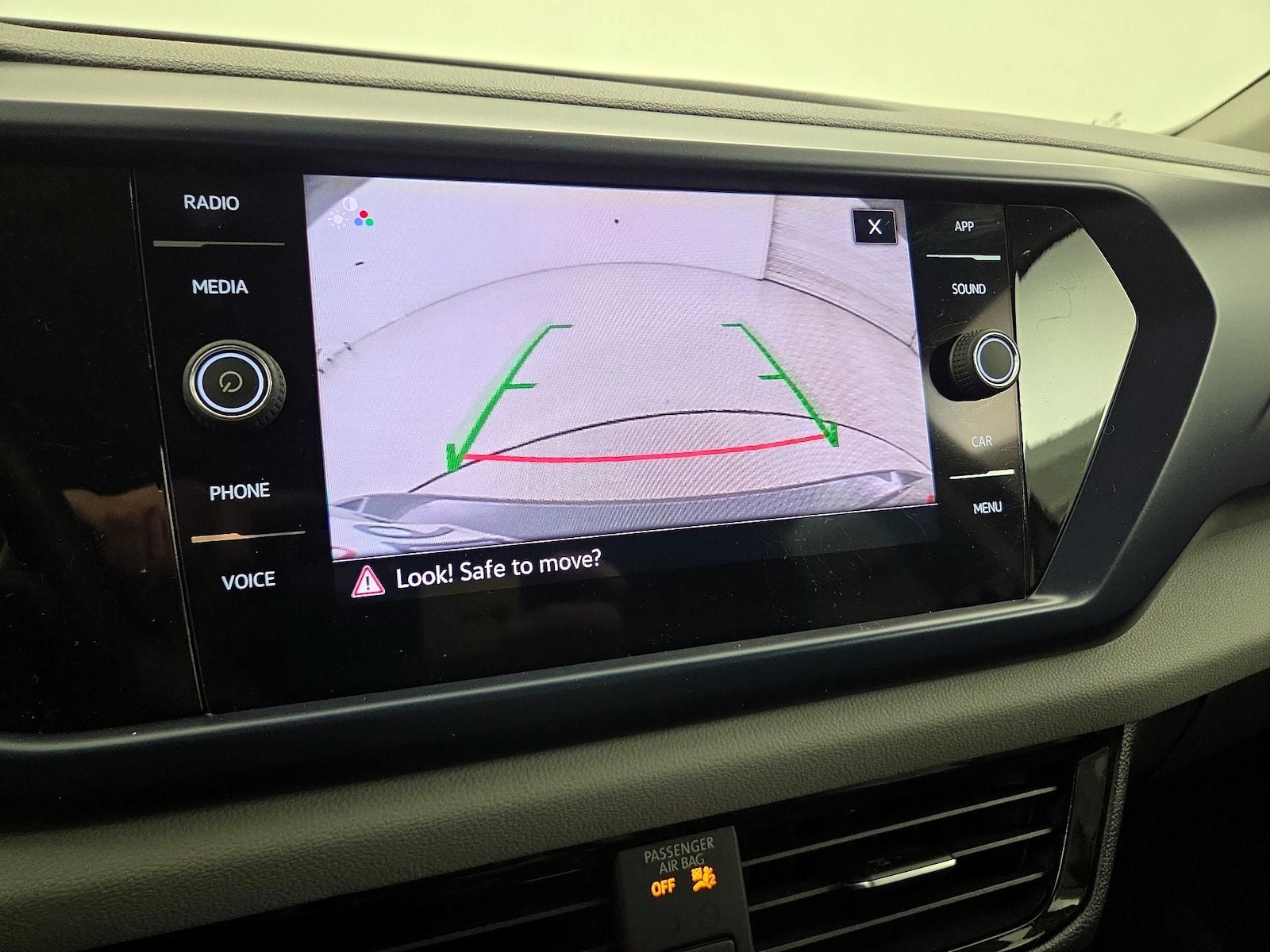 2023 Volkswagen Taos SE - Photo 15