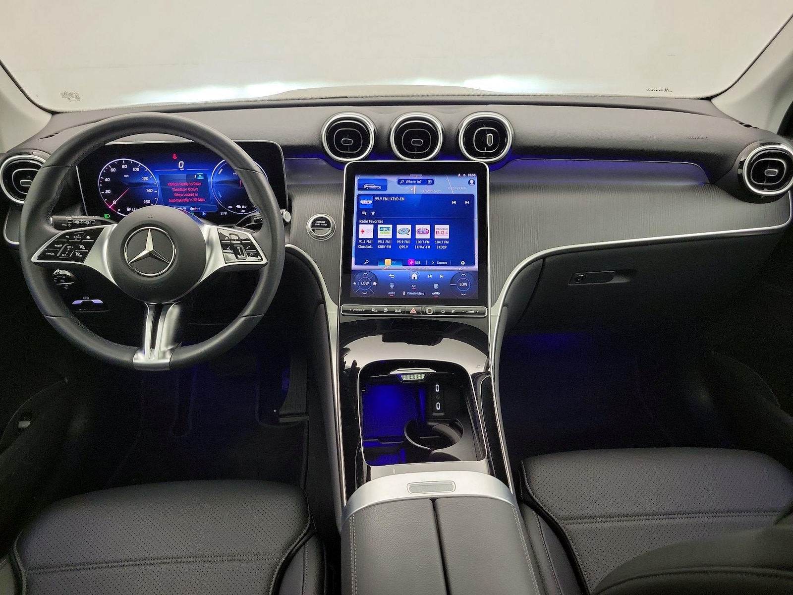 2025 Mercedes-Benz GLC Base - Photo 10