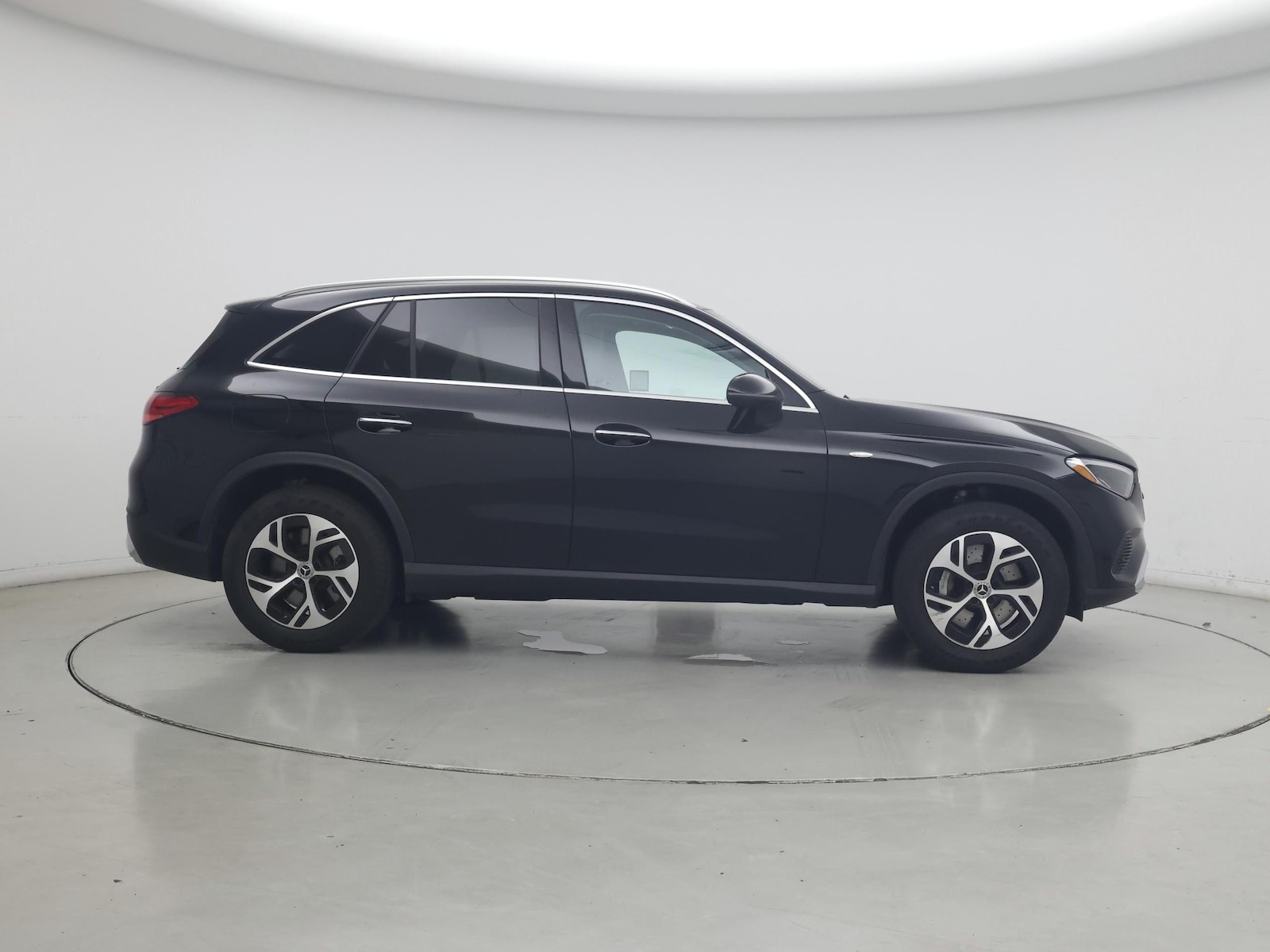 2025 Mercedes-Benz GLC Base - Photo 8