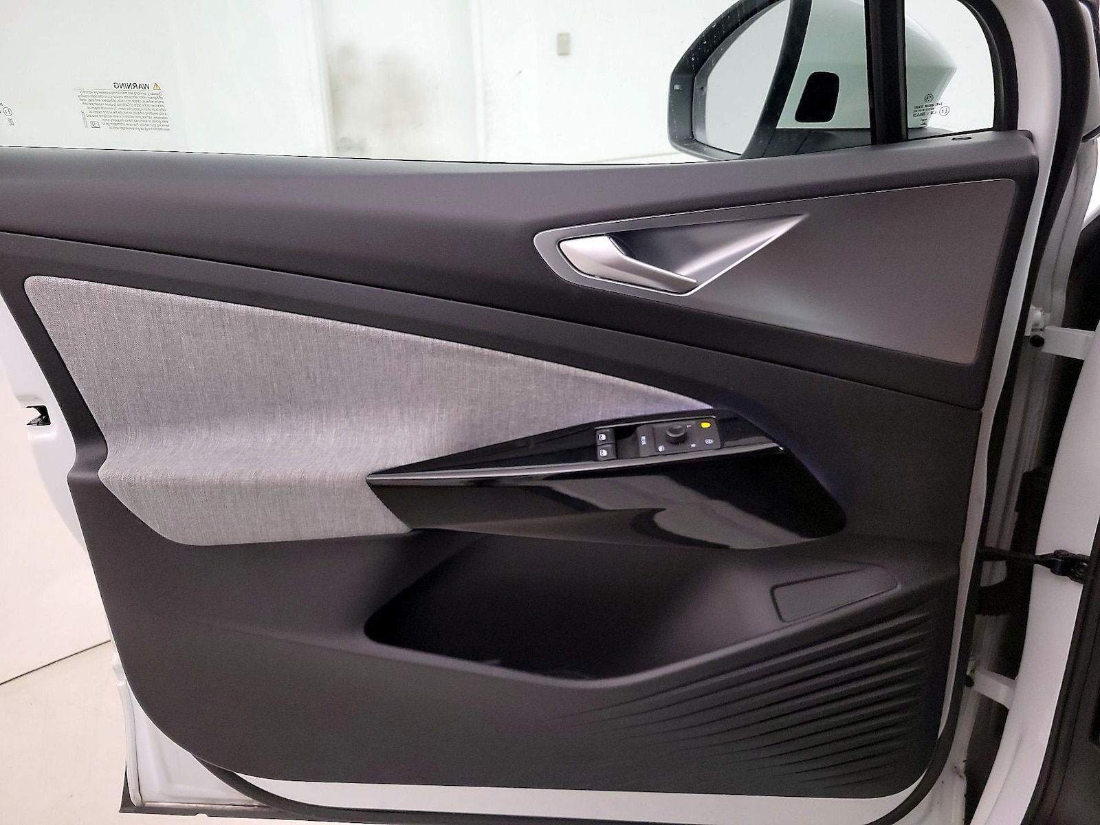 2023 Volkswagen ID.4 PRO - Photo 11