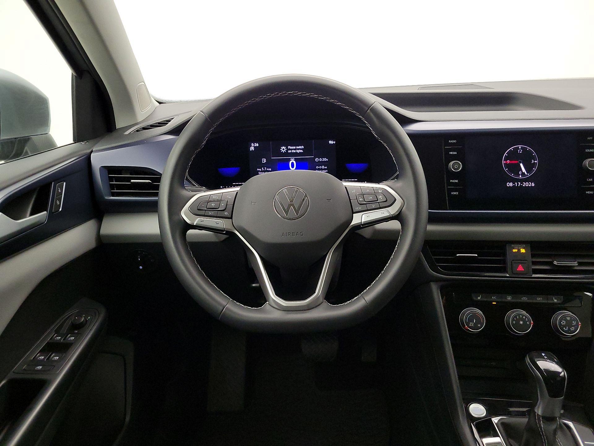 Thumbnail: 2023 Volkswagen Taos - 10
