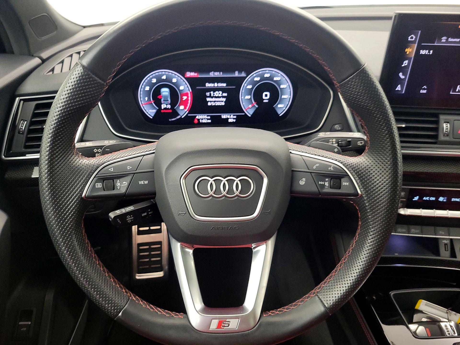 Thumbnail: 2022 Audi SQ5 - 10