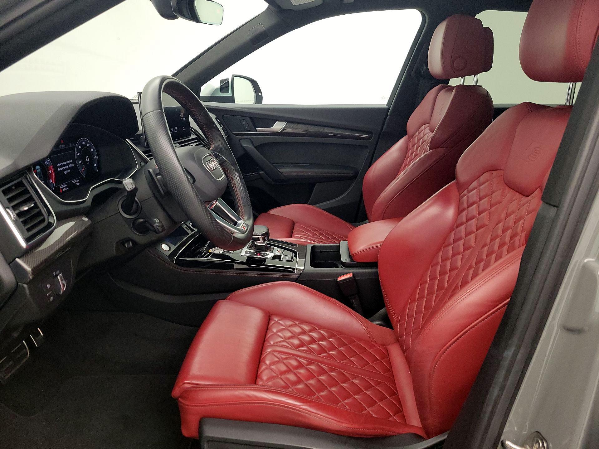 Thumbnail: 2022 Audi SQ5 - 11