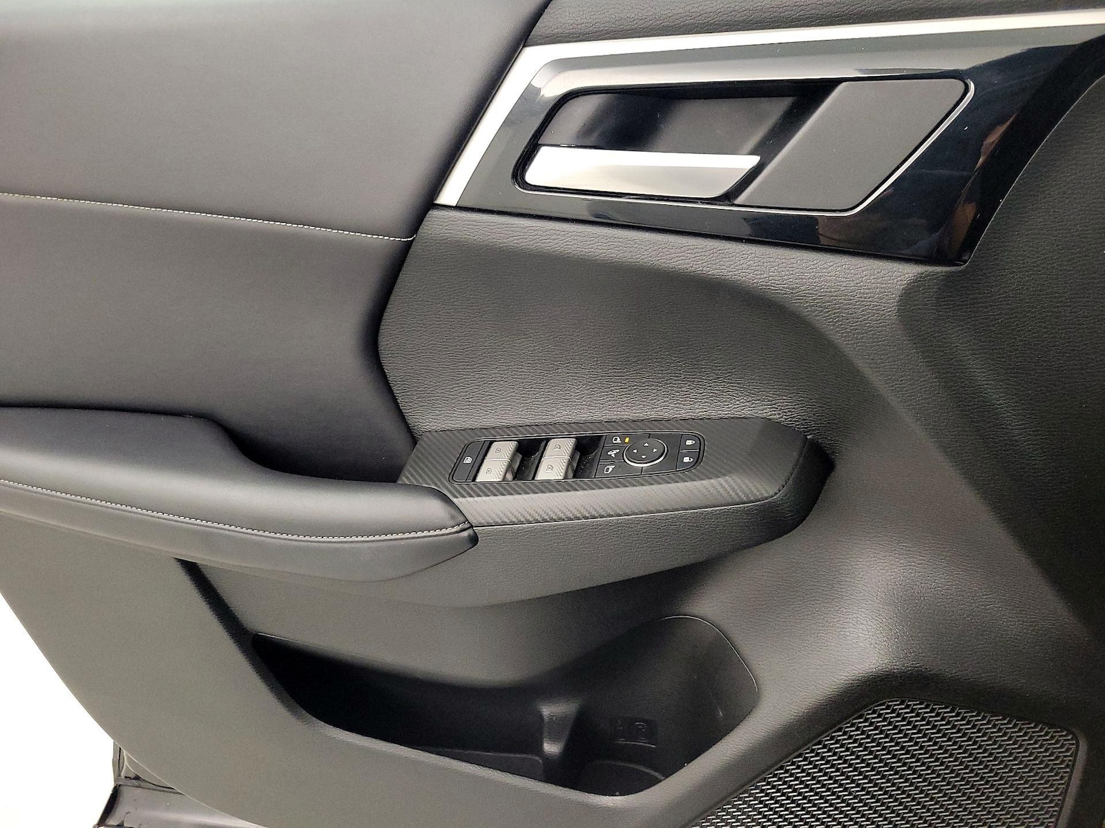 2023 Mitsubishi Outlander SE - Photo 13