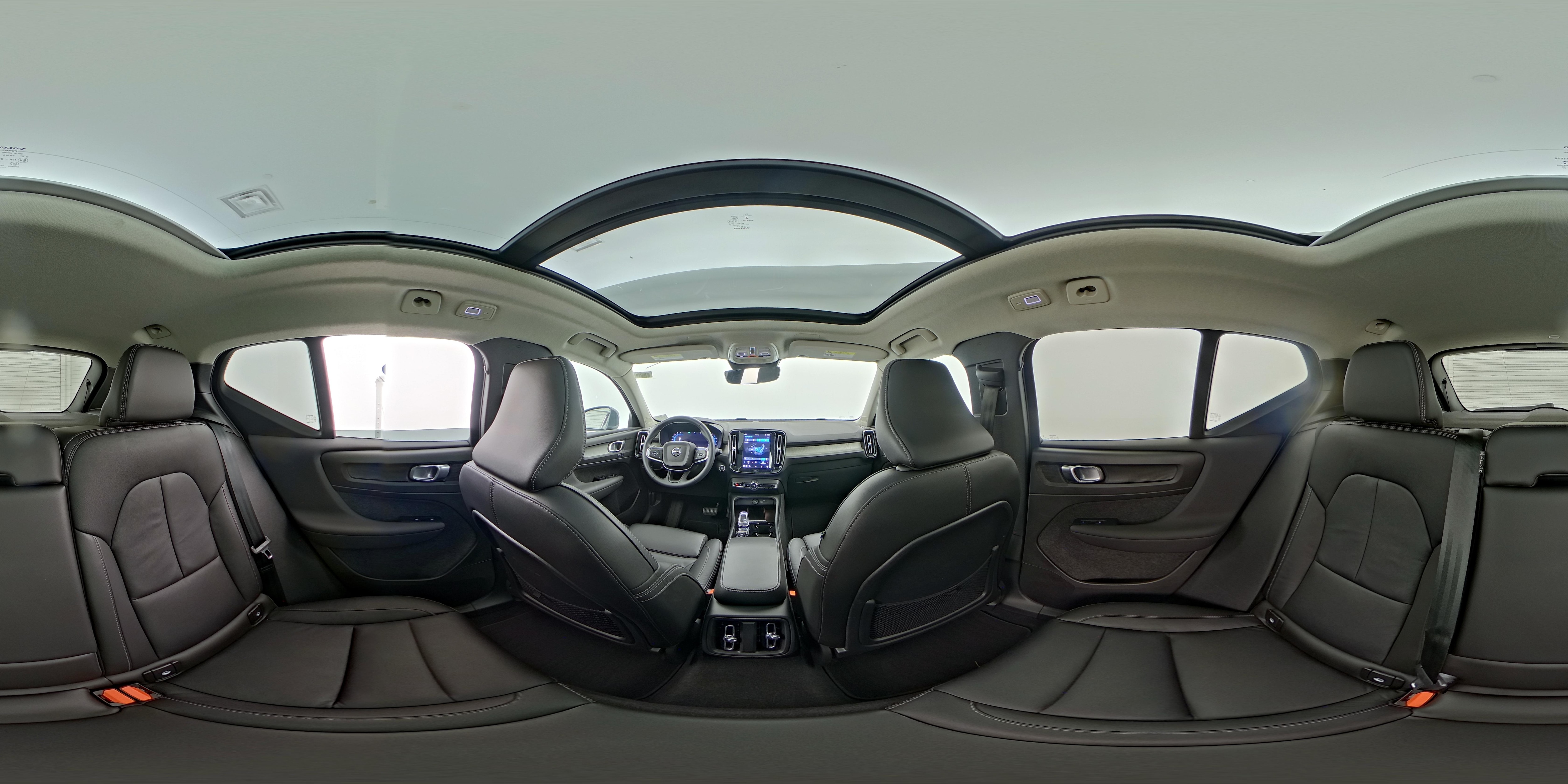 2023 Volvo XC40 Plus - Photo 27