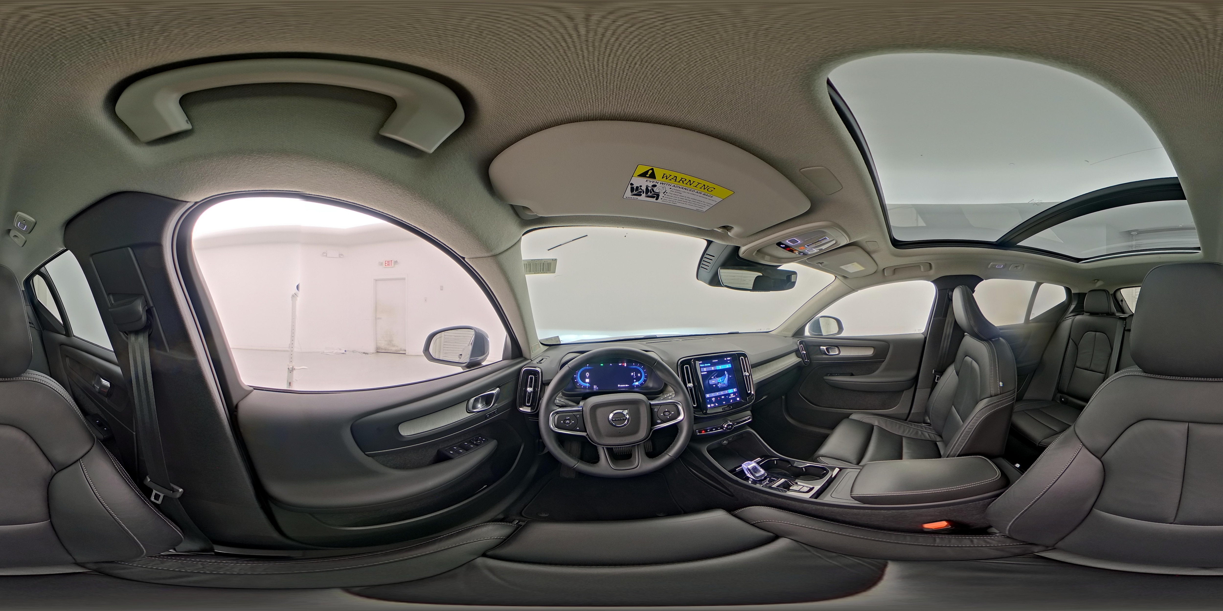 2023 Volvo XC40 Plus - Photo 28