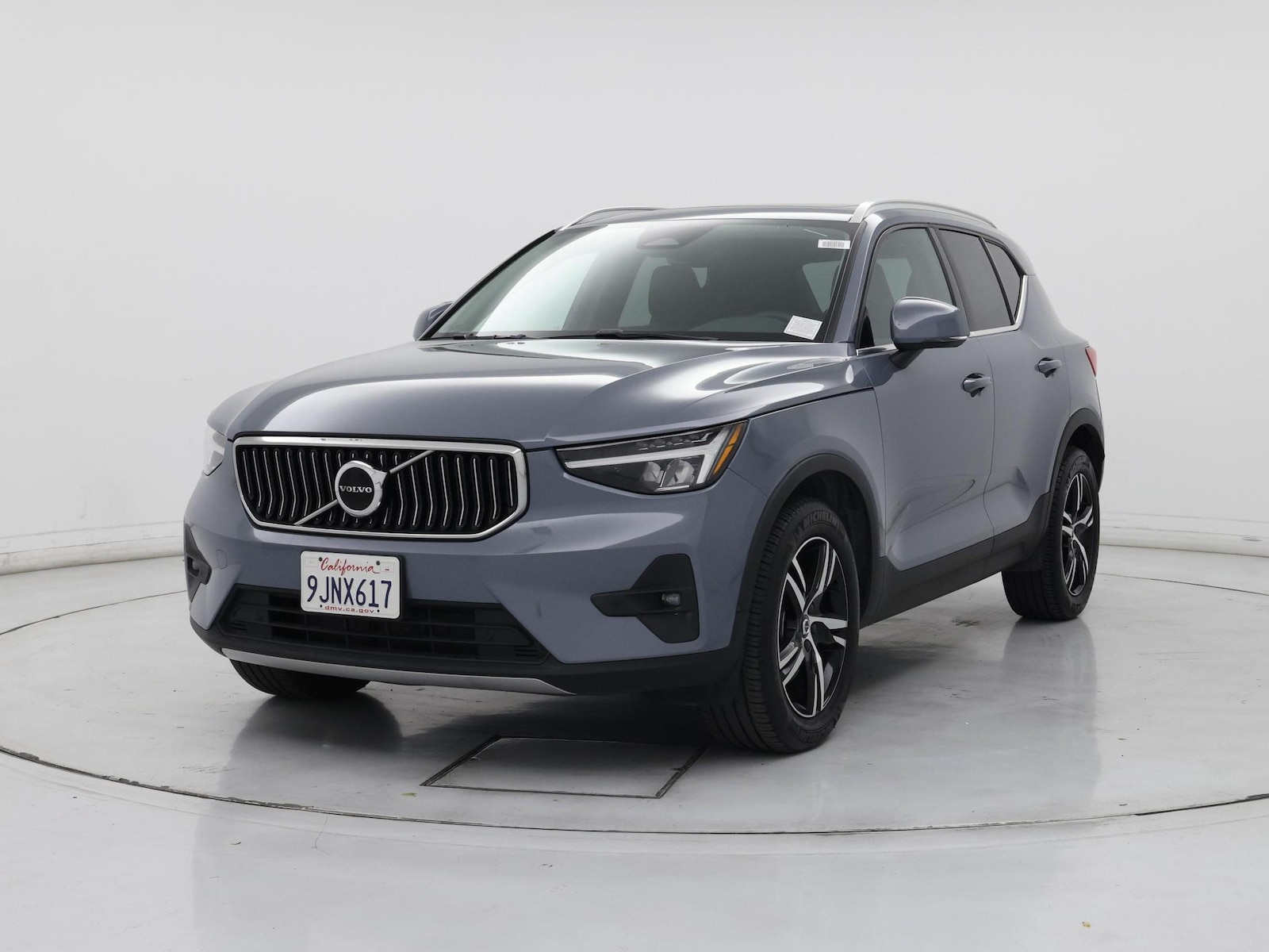 2023 Volvo XC40 Plus - Photo 5
