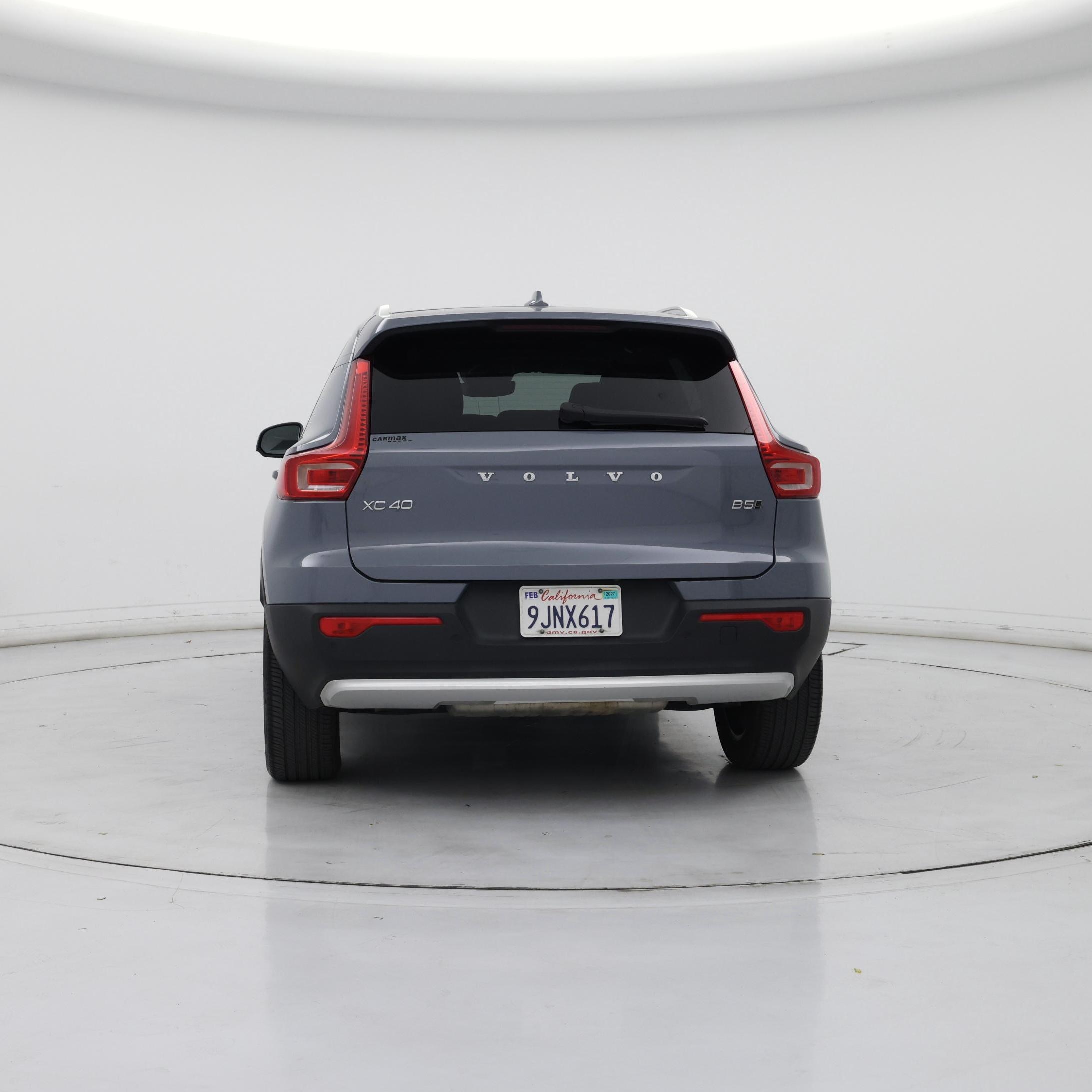 Thumbnail: 2023 Volvo XC40 - 6