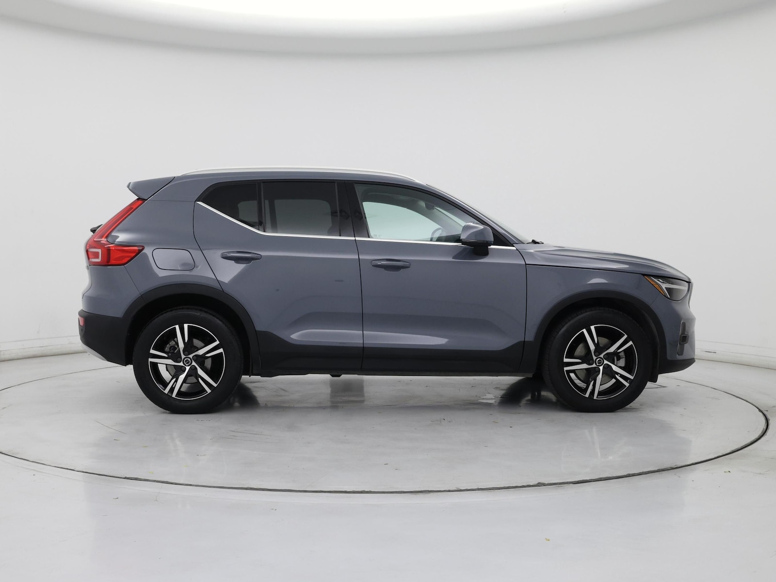 2023 Volvo XC40 Plus - Photo 8