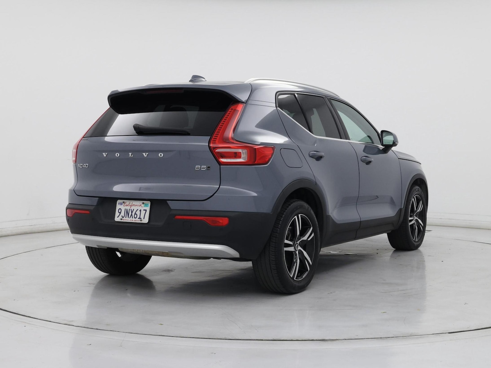 2023 Volvo XC40 Plus - Photo 9