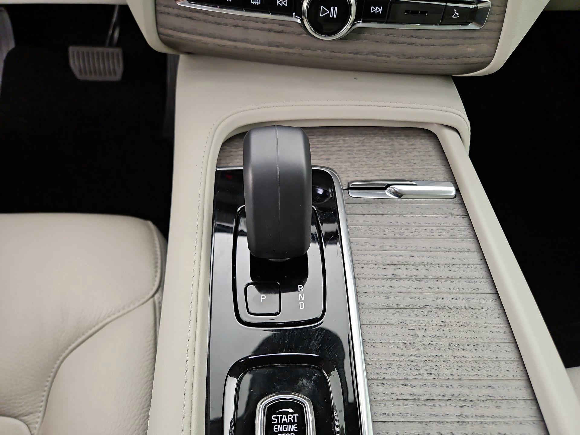 Thumbnail: 2023 Volvo XC90 - 15