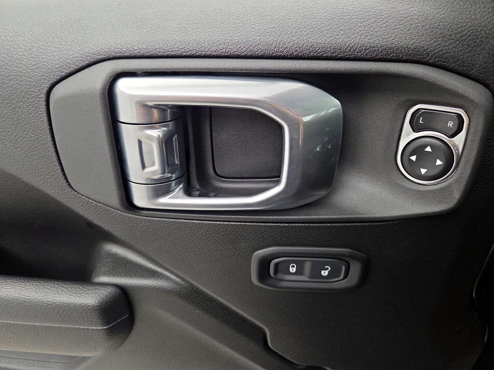 2024 Jeep Wrangler 4xe Sports S 4XE - Photo 13