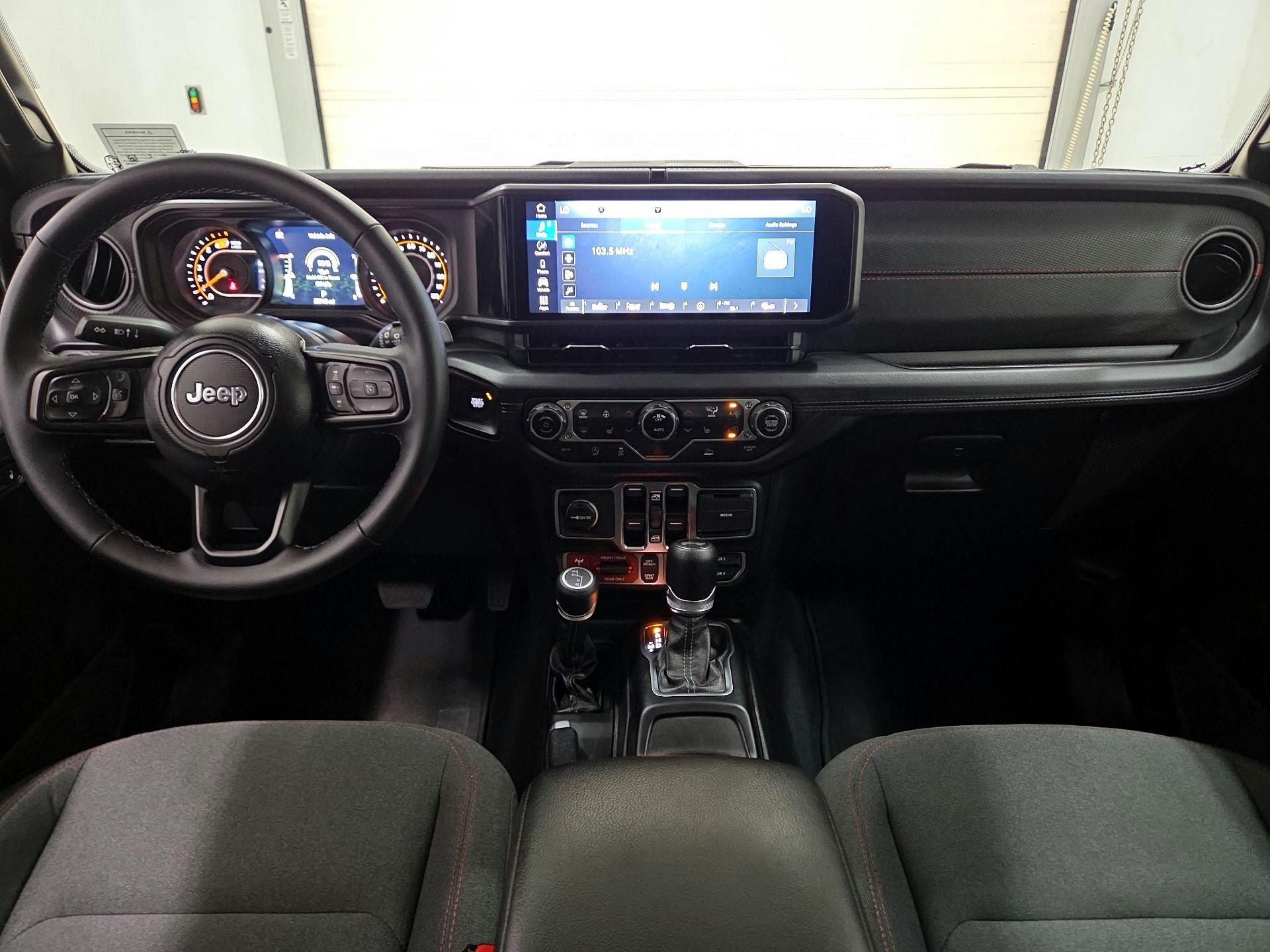 Thumbnail: 2025 Jeep Wrangler - 9