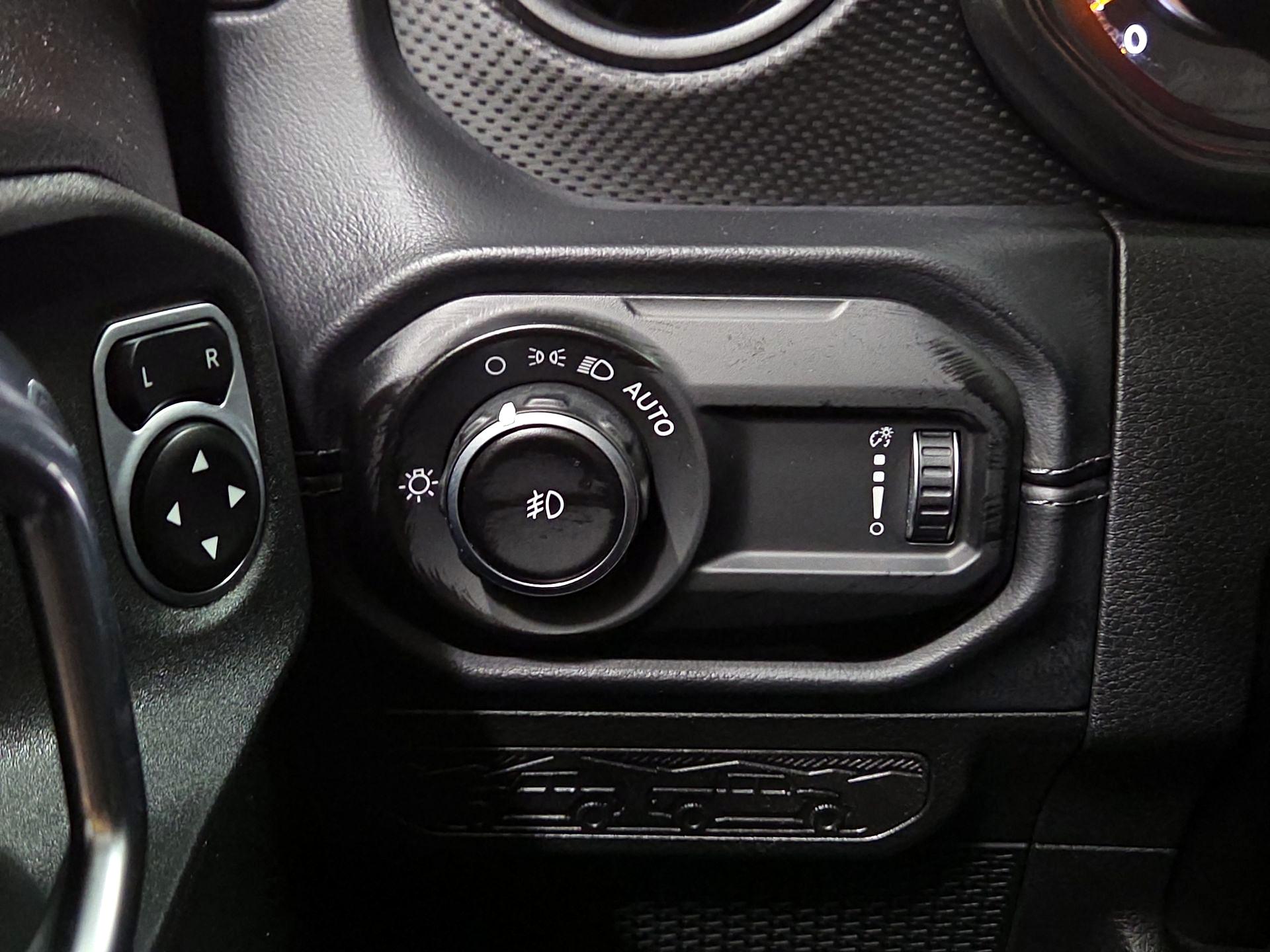 Thumbnail: 2025 Jeep Wrangler - 13