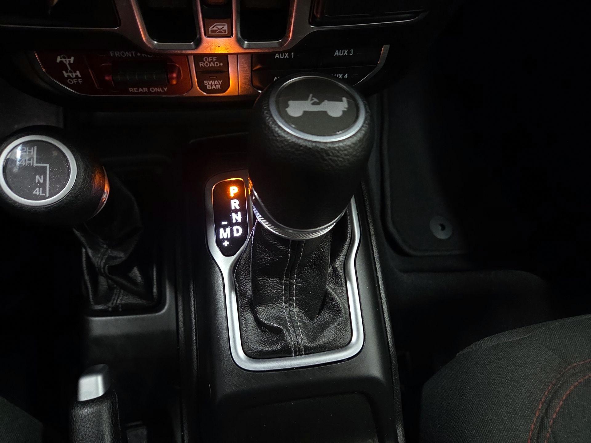 Thumbnail: 2025 Jeep Wrangler - 17