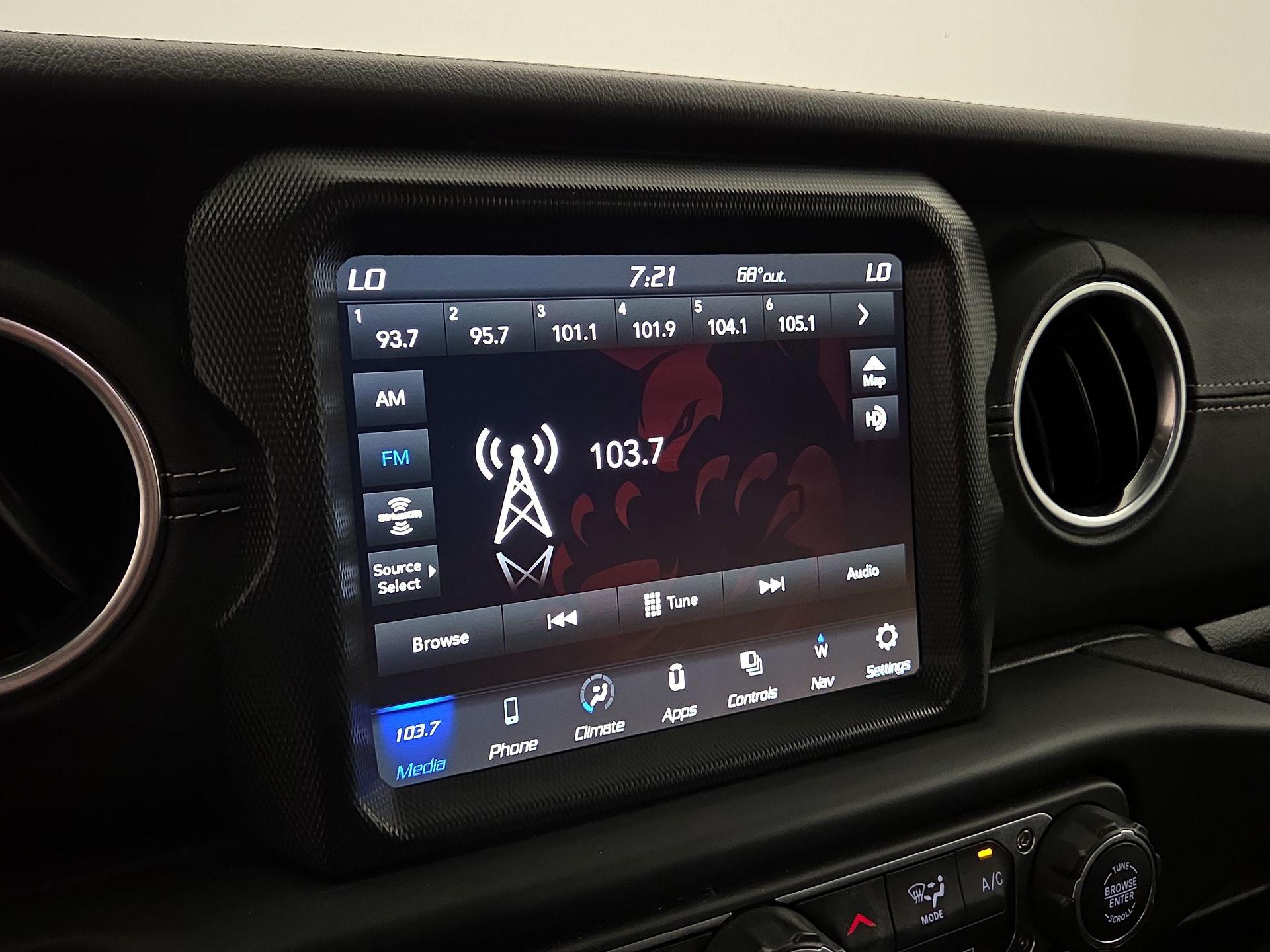 Thumbnail: 2023 Jeep Wrangler - 16