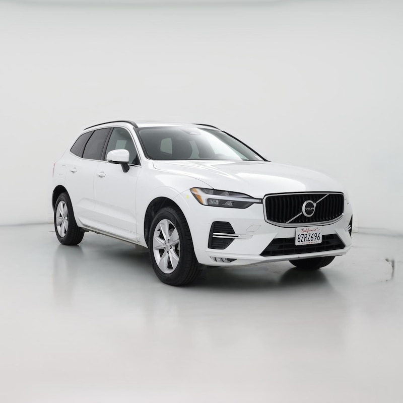 2022 Volvo XC60 B5 Momentum