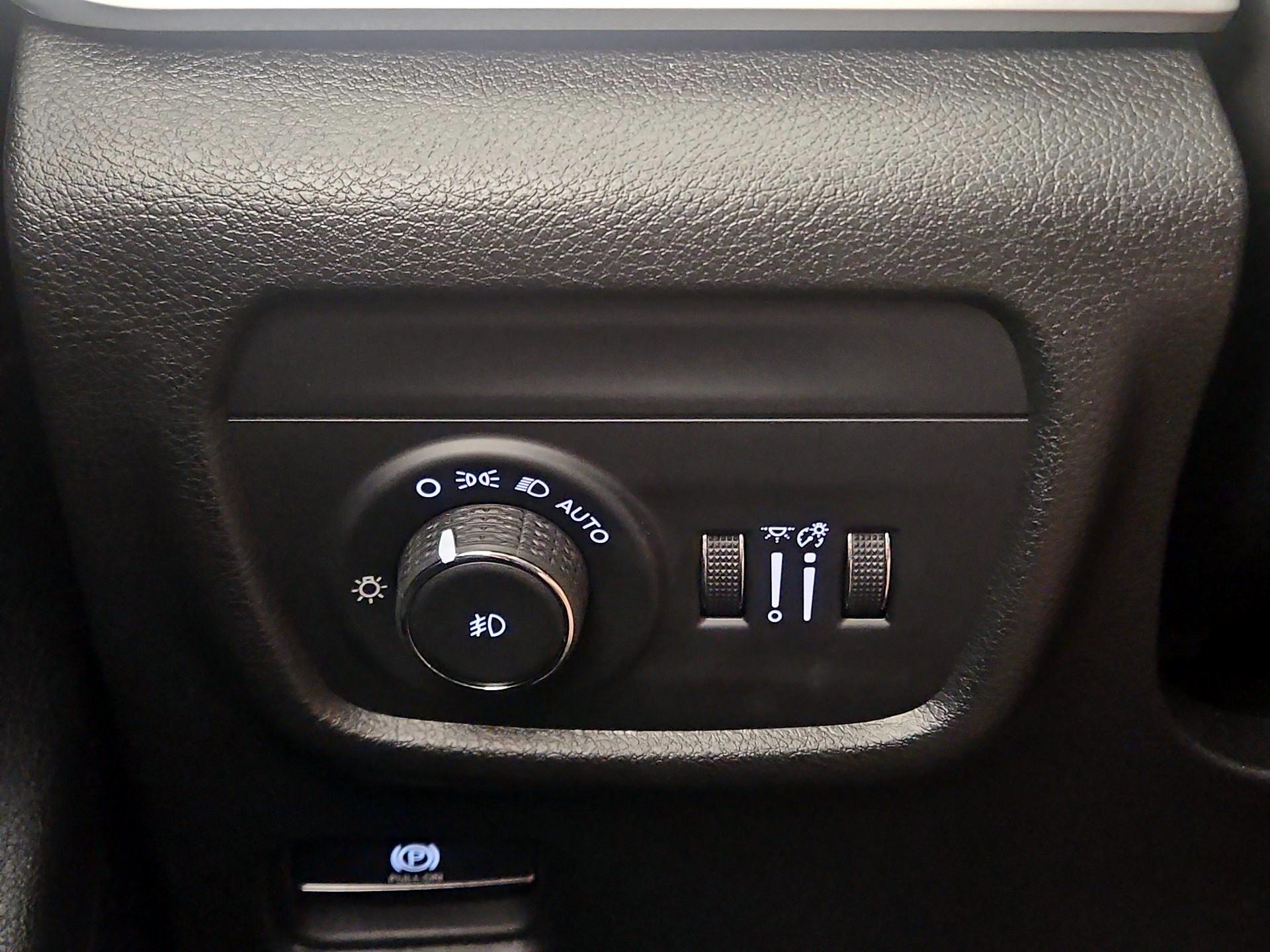 Thumbnail: 2023 Jeep Grand Cherokee - 13