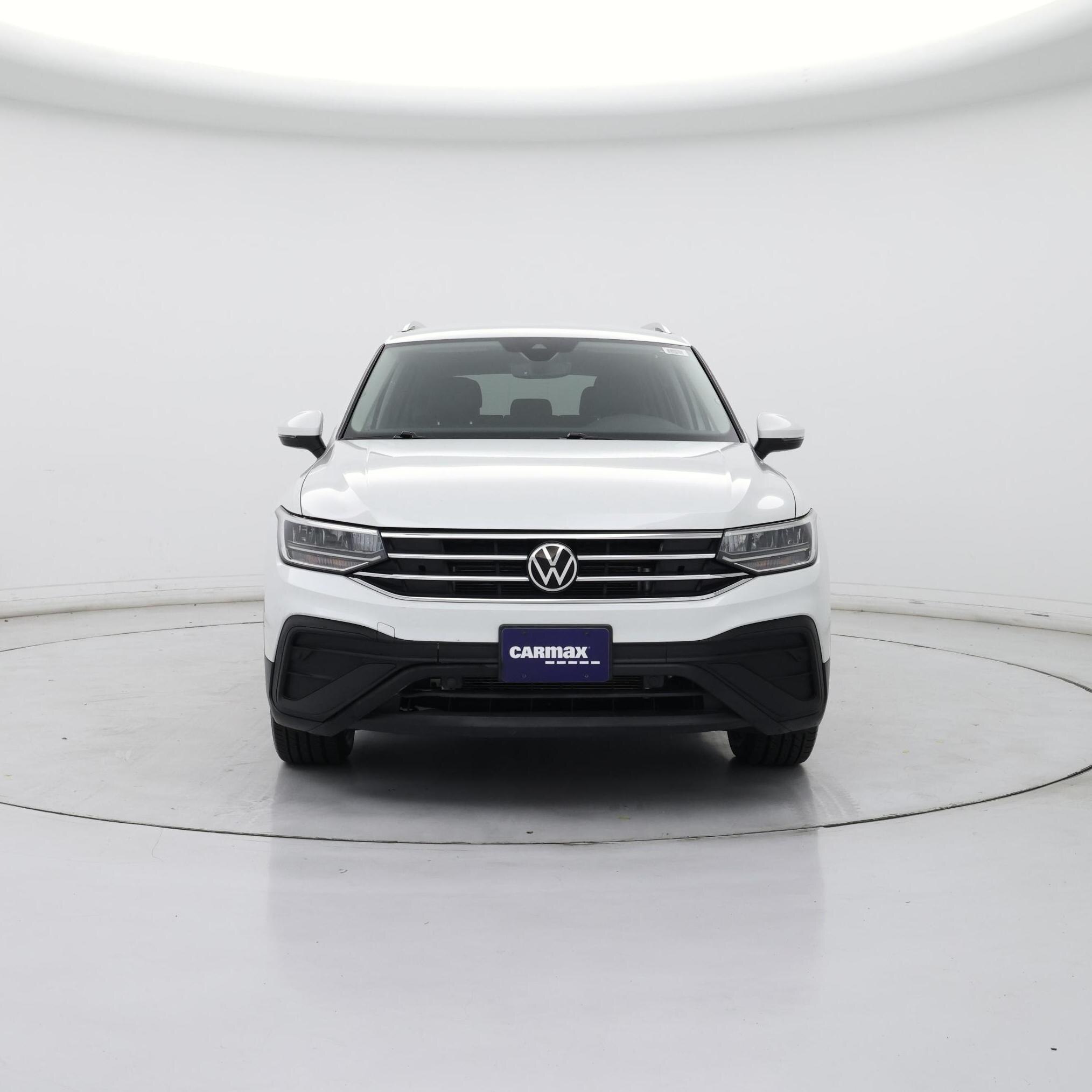 Thumbnail: 2023 Volkswagen Tiguan - 5