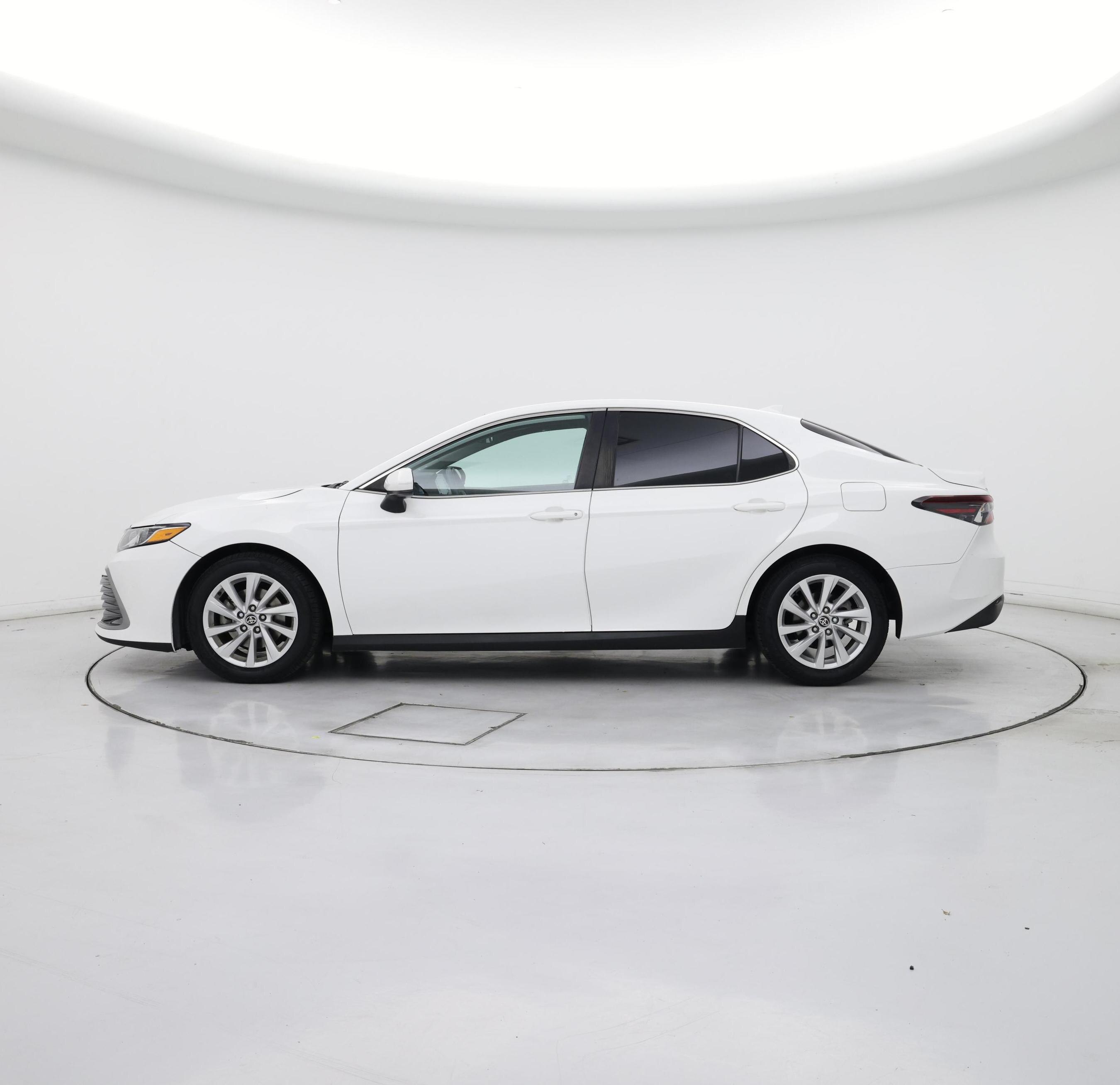 Thumbnail: 2023 Toyota Camry - 3