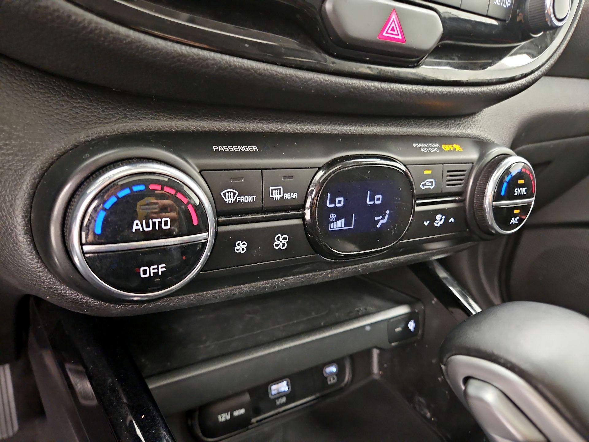 Thumbnail: 2023 Kia Soul - 17