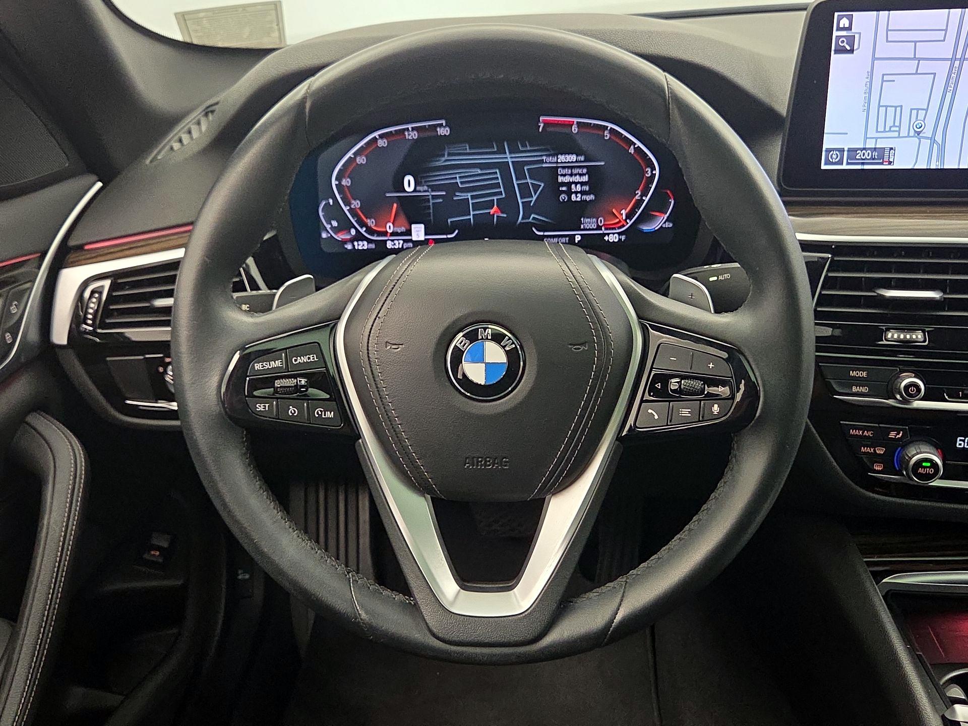 Thumbnail: 2023 BMW 5 Series - 10